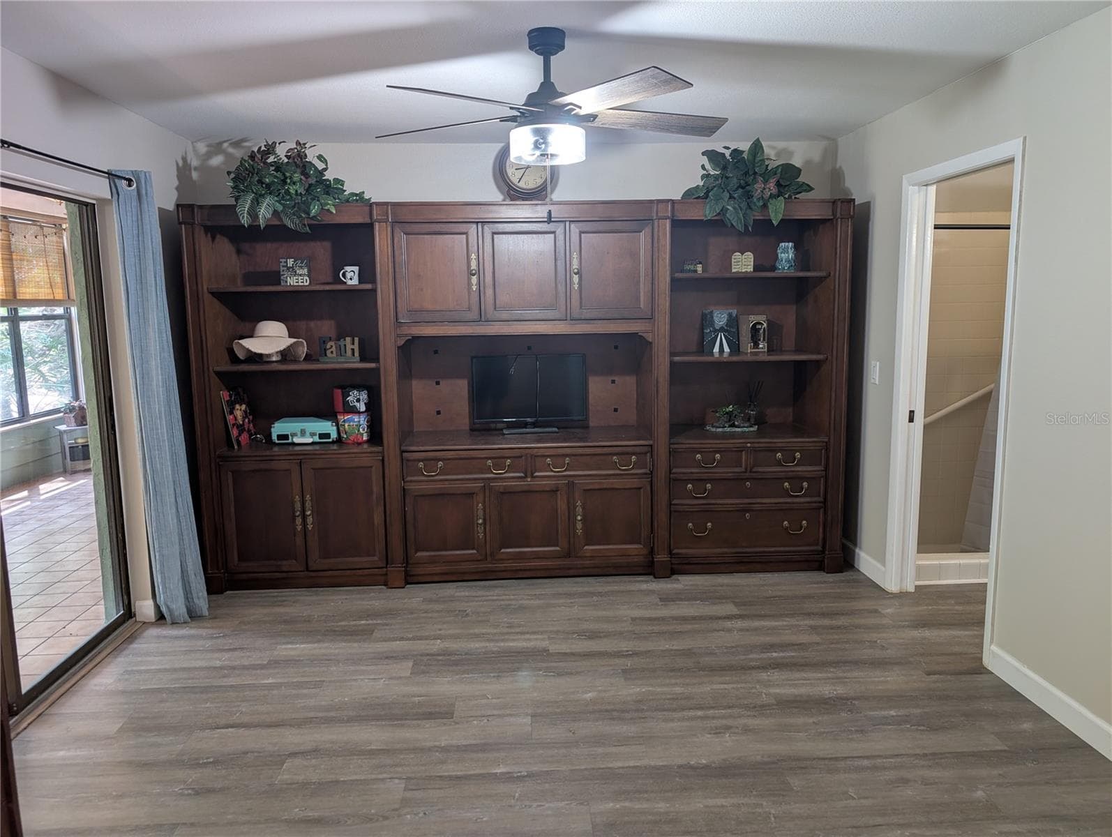 Third bedroom/den - 135 WILD PALM DR, BRADENTON