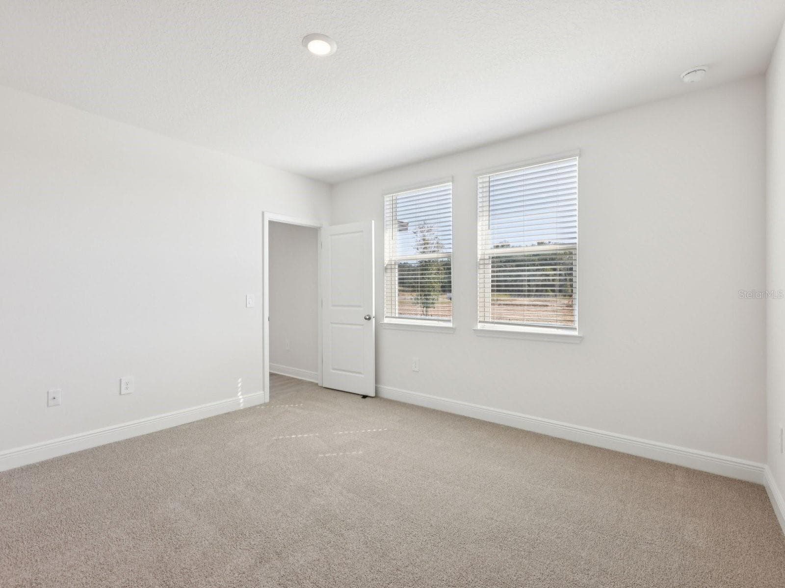 Single Family Residence at 887 SUNSHOWER DR, LADY LAKE, photo 11 of 11