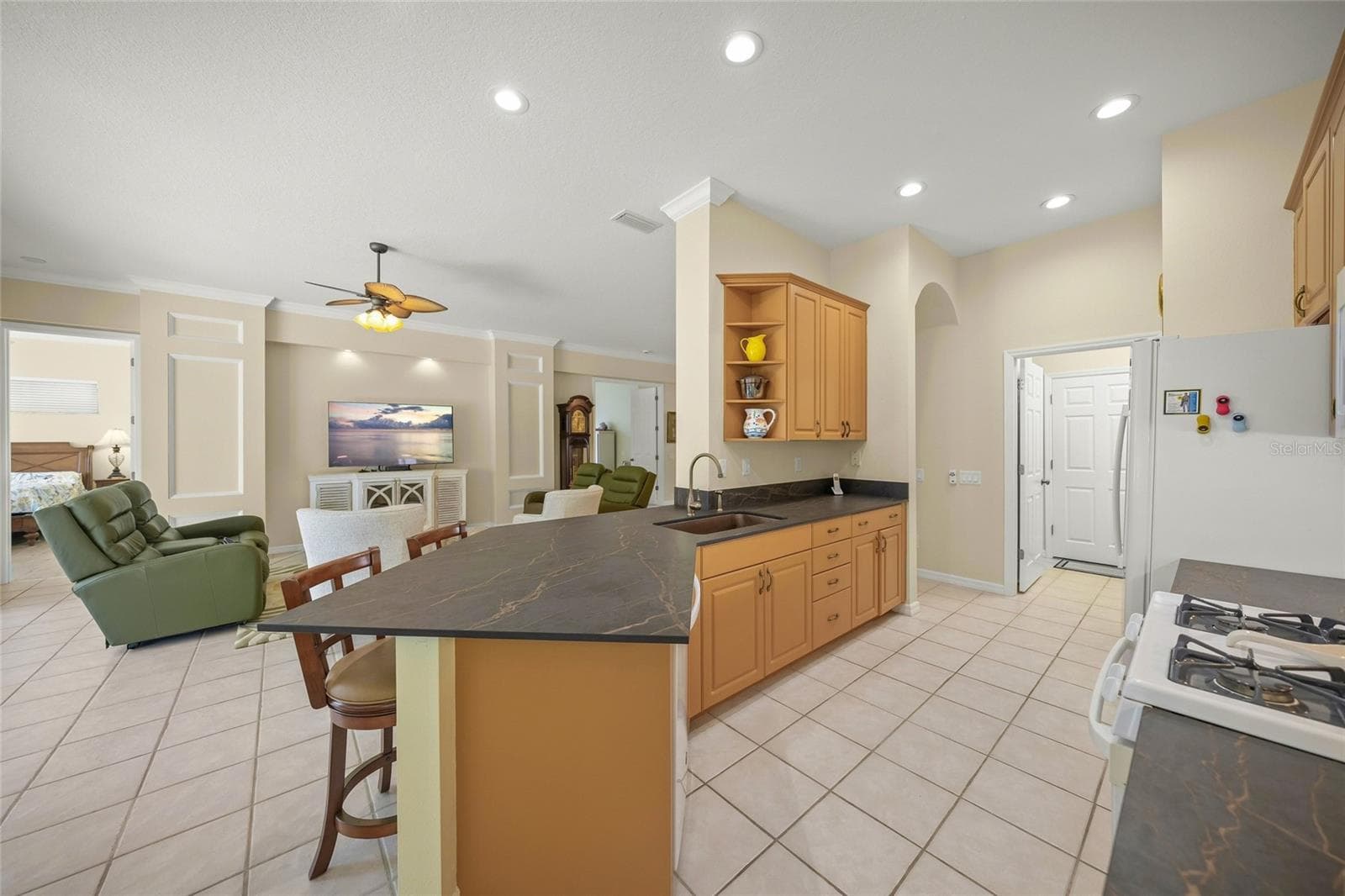 Single Family Residence at 6923 LENNOX PL, UNIVERSITY PARK, photo 17 of 52