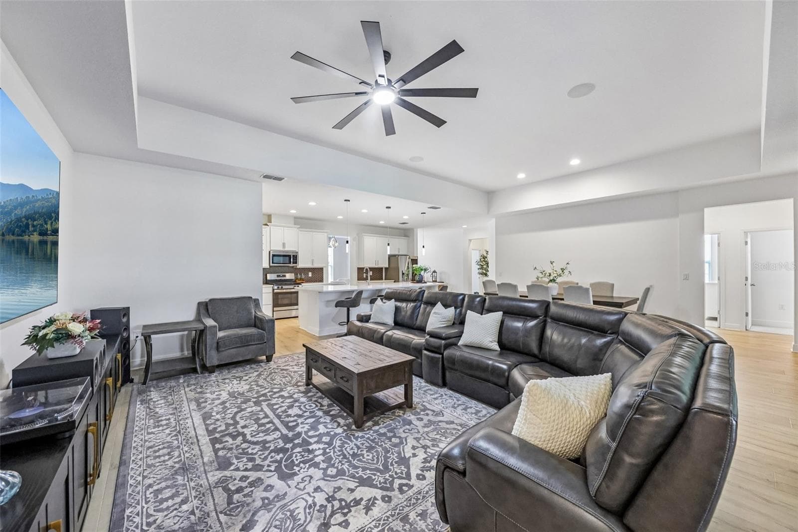 Open concept living at it's finest. - 6100 SIERRA CROWN ST, MOUNT DORA
