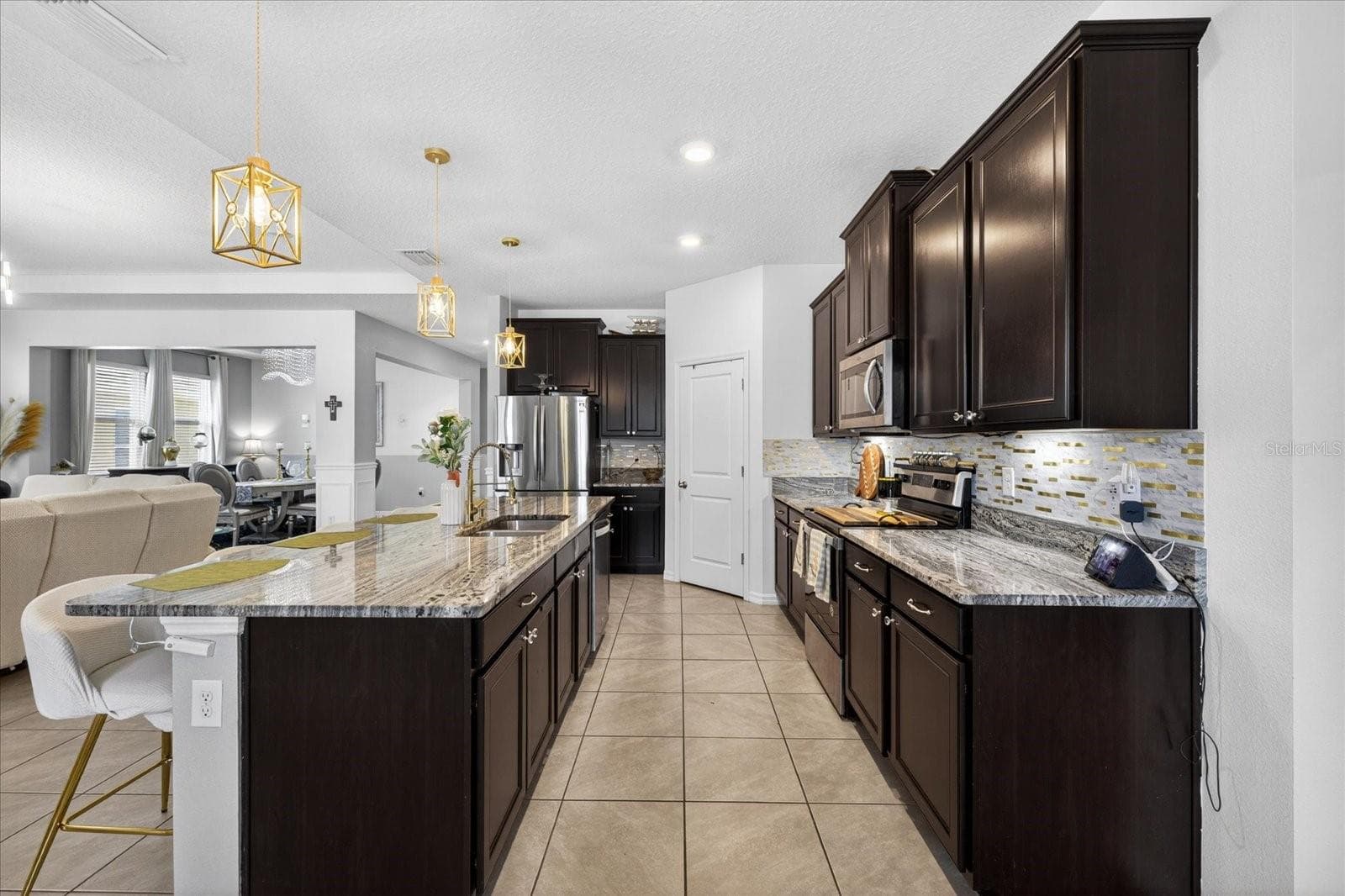 Single Family Residence at 13504 GOLDEN LIME AVE, SPRING HILL, photo 14 of 61