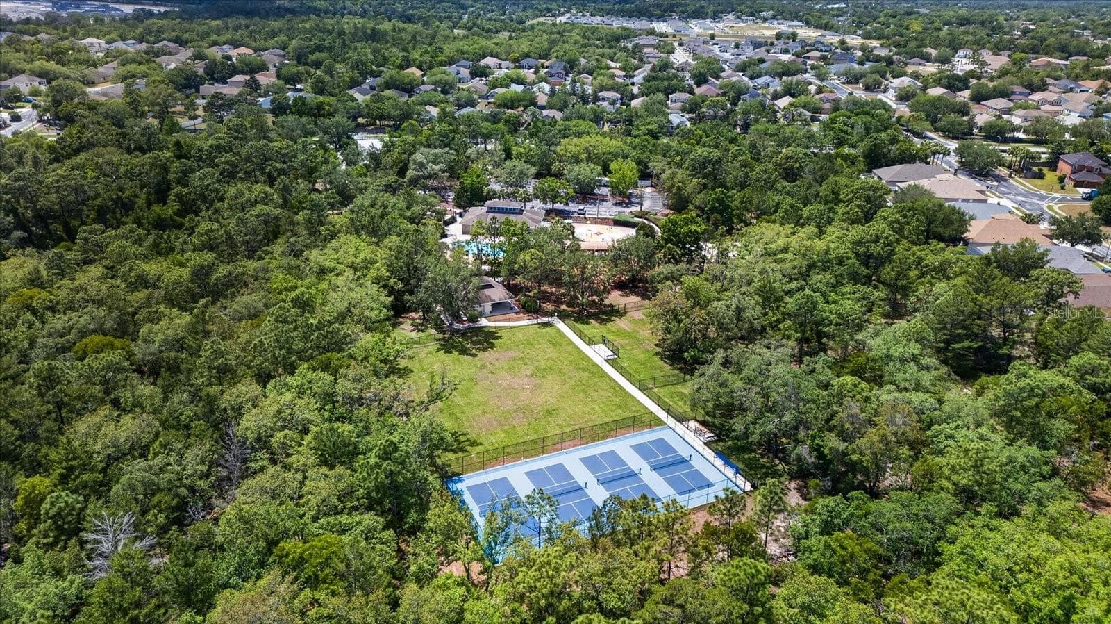 Single Family Residence at 13504 GOLDEN LIME AVE, SPRING HILL, photo 52 of 61