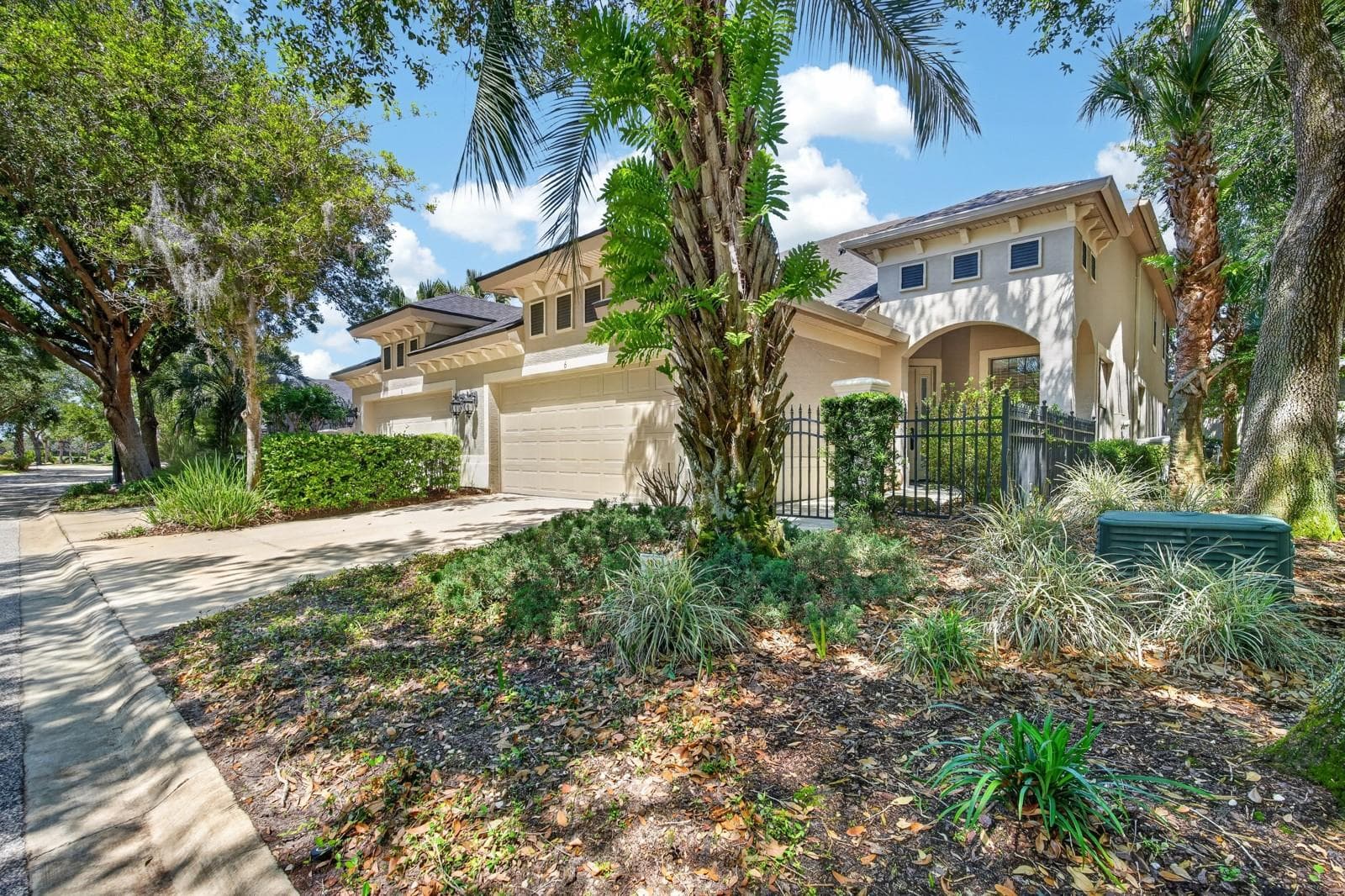 Townhouse at 6 RIVER POINT DR, PALM COAST, photo 4 of 57