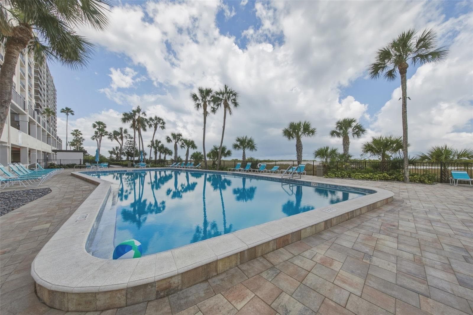 Community Pool - 1270 GULF BLVD #1202, CLEARWATER BEACH