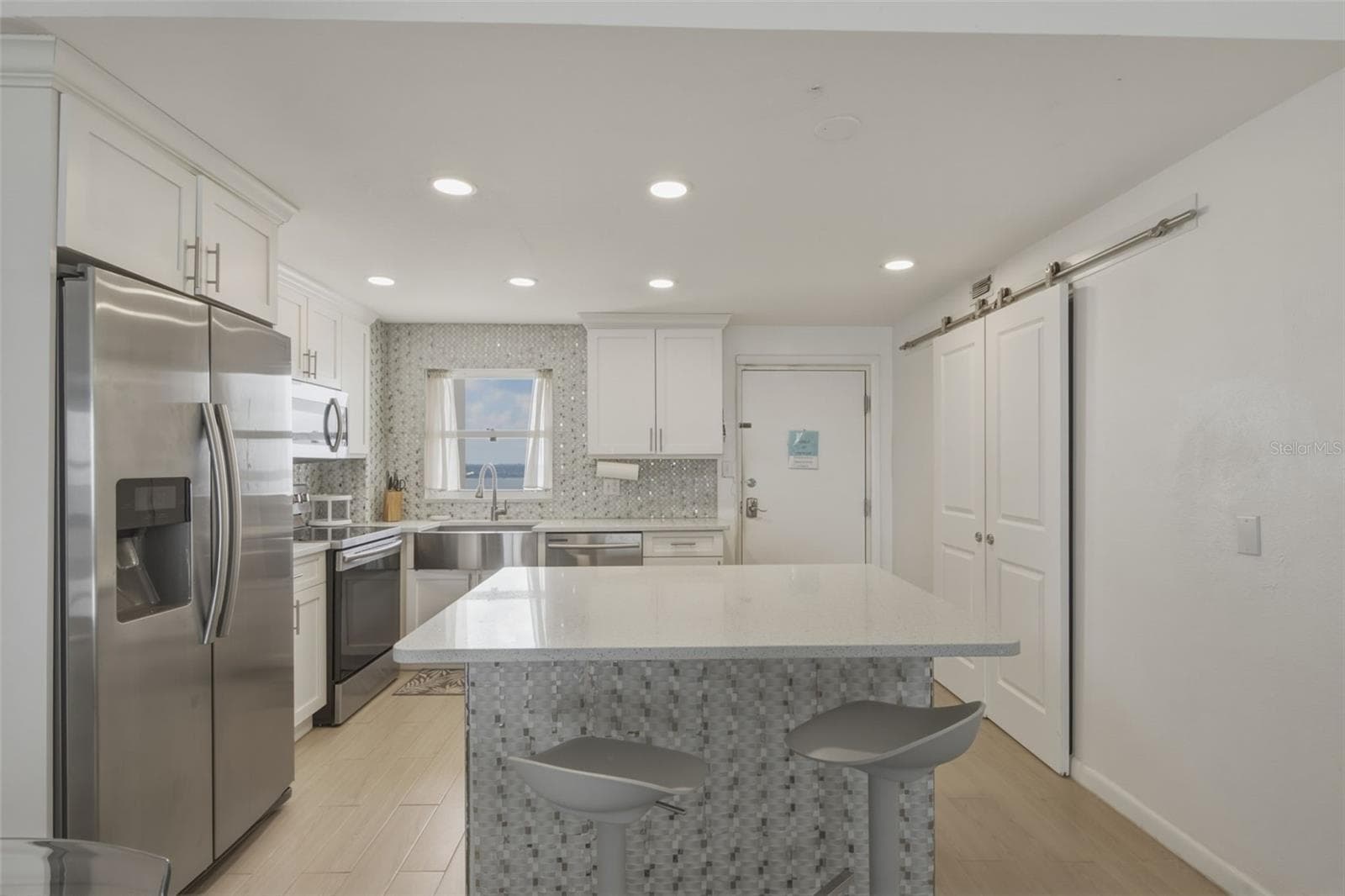 Condominium at 1270 GULF BLVD #1202, CLEARWATER BEACH, photo 4 of 58