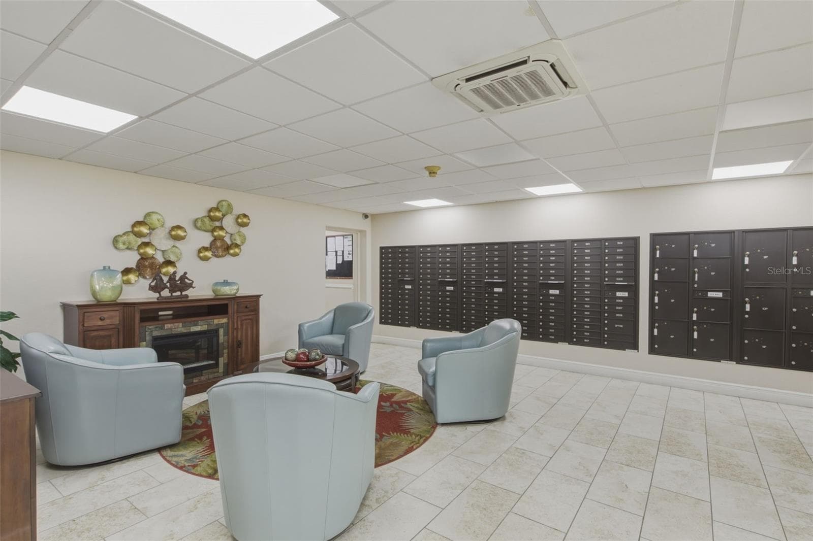 Club Room - 1270 GULF BLVD #1202, CLEARWATER BEACH