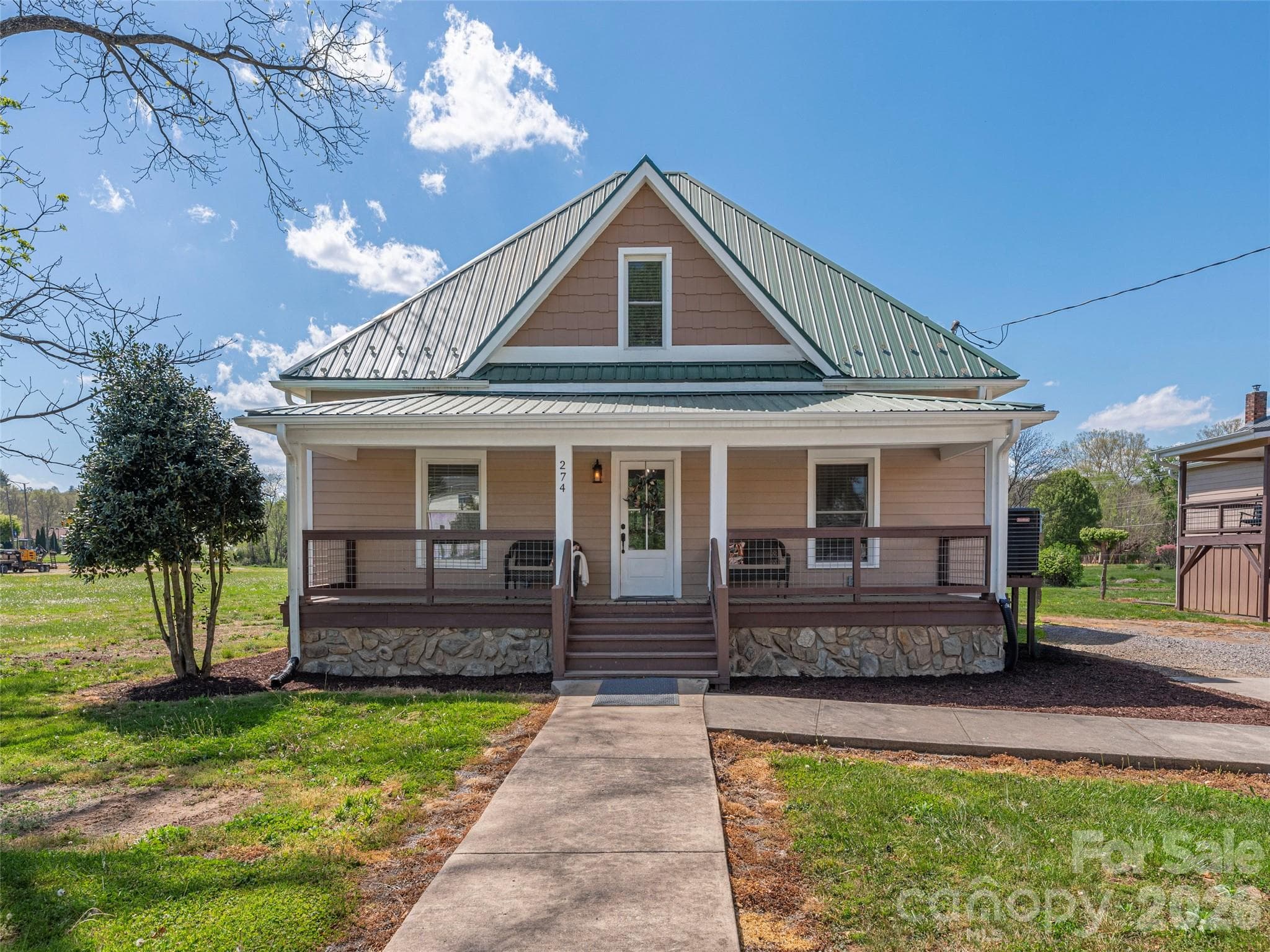 Single Family Residence at Clyde, photo 2 of 40