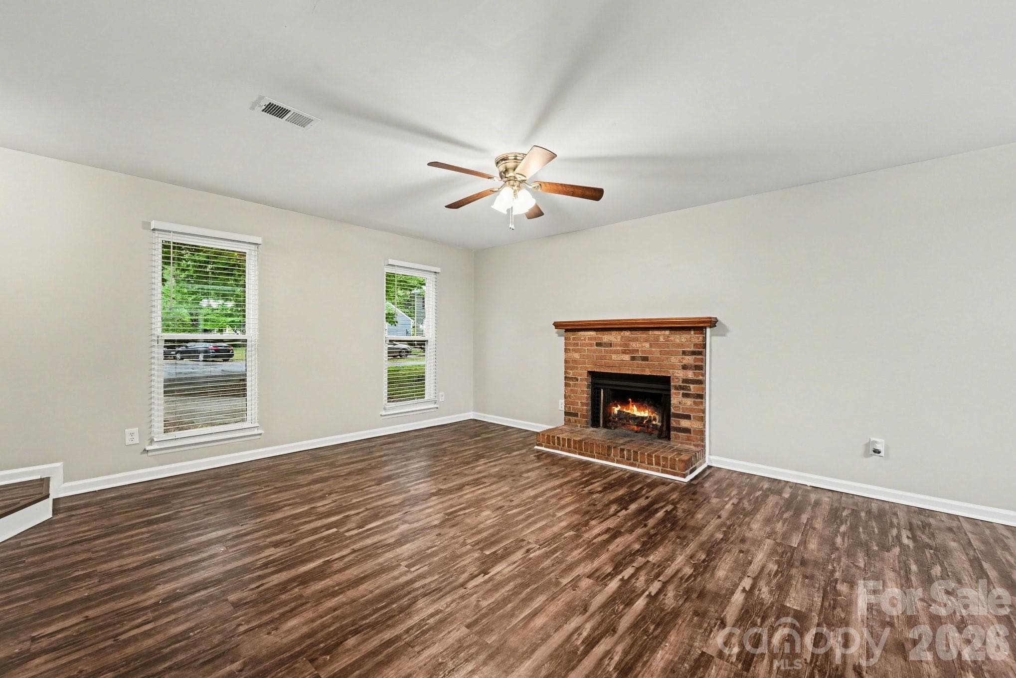 Single Family Residence at 8800 Royal Scot Lane, Charlotte, photo 5 of 22
