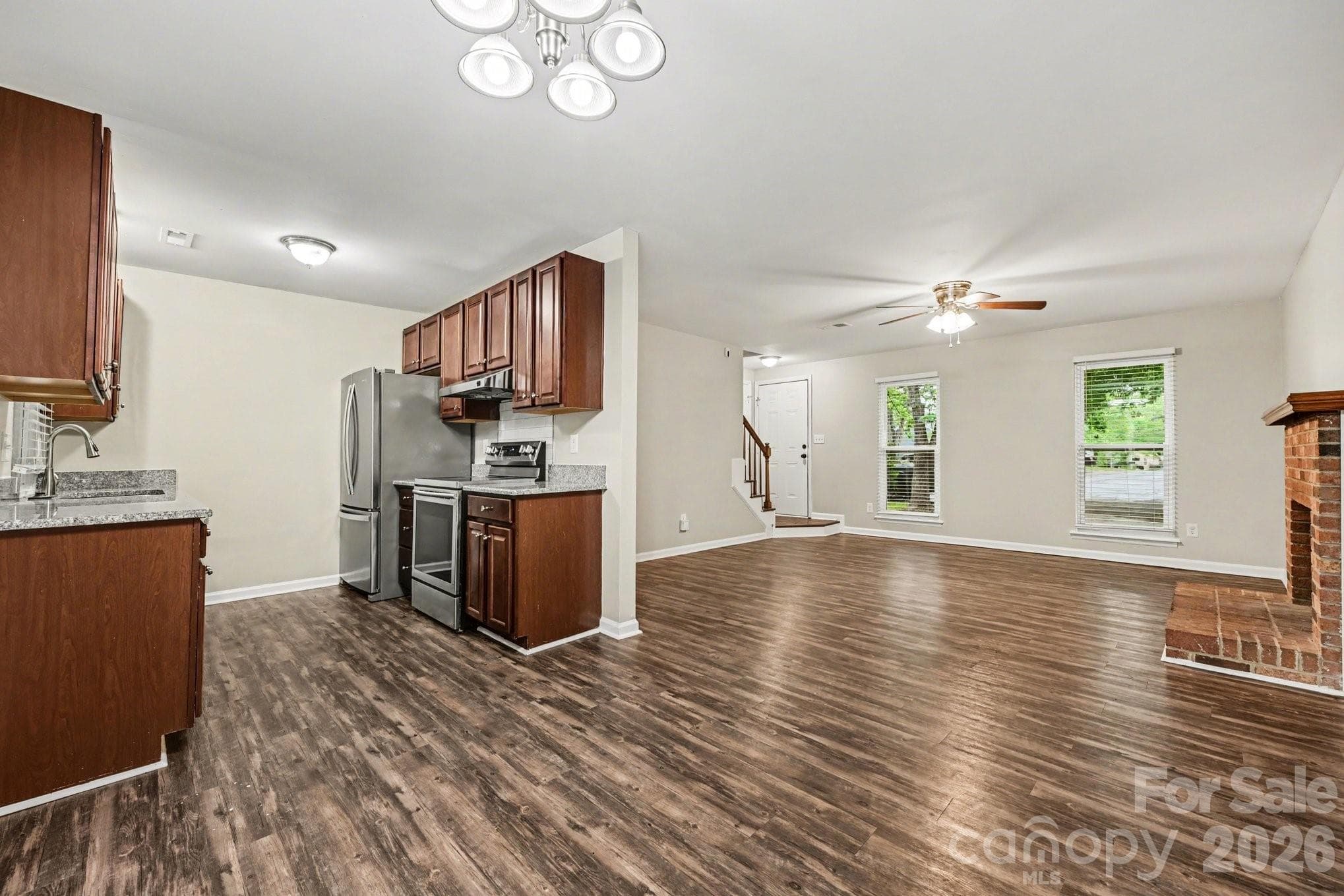 Single Family Residence at 8800 Royal Scot Lane, Charlotte, photo 6 of 22