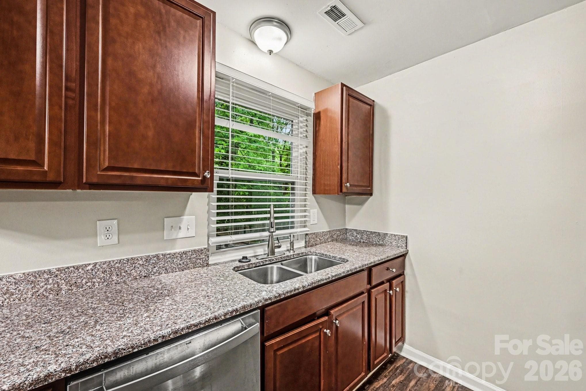 Single Family Residence at 8800 Royal Scot Lane, Charlotte, photo 9 of 22