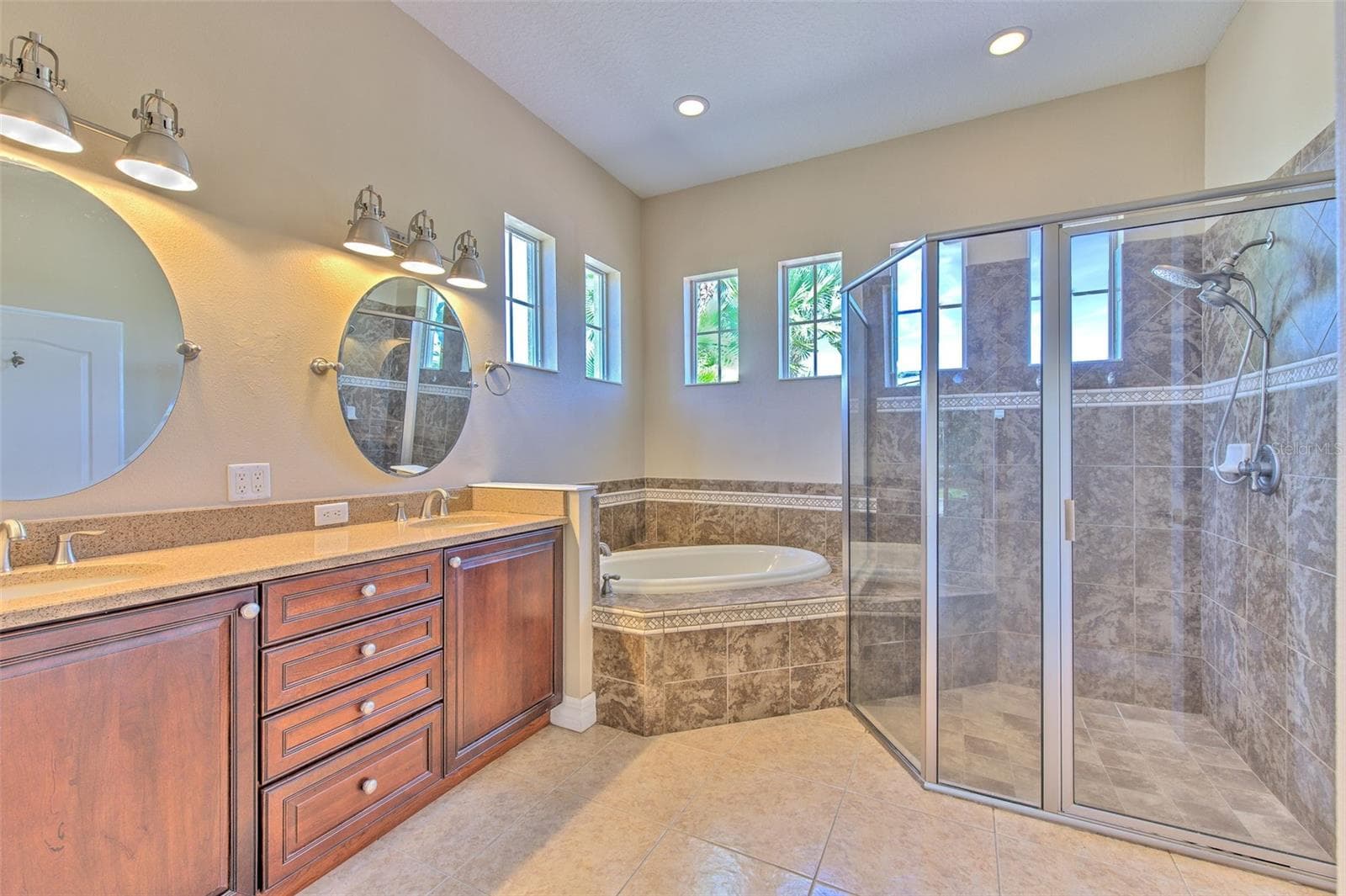 Single Family Residence at 504 RIMINI VISTA WAY, SUN CITY CENTER, photo 23 of 51