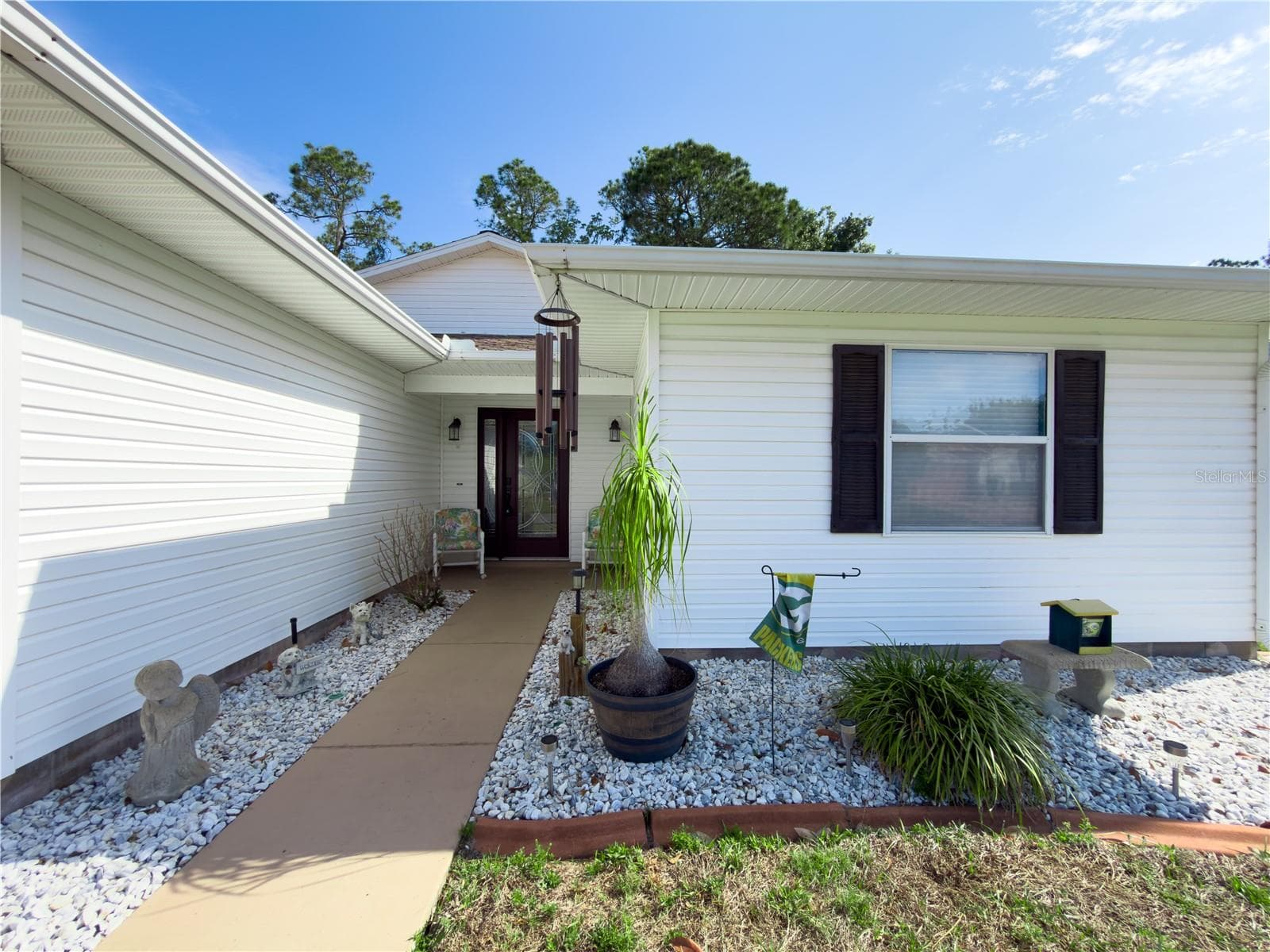 Single Family Residence at 32676 OAK PARK DR, LEESBURG, photo 3 of 40
