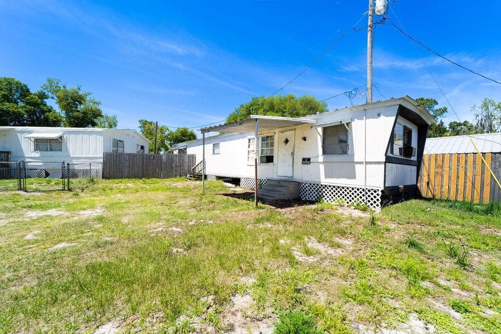 Single Wide - 2900 STATE ROAD 11, DELAND