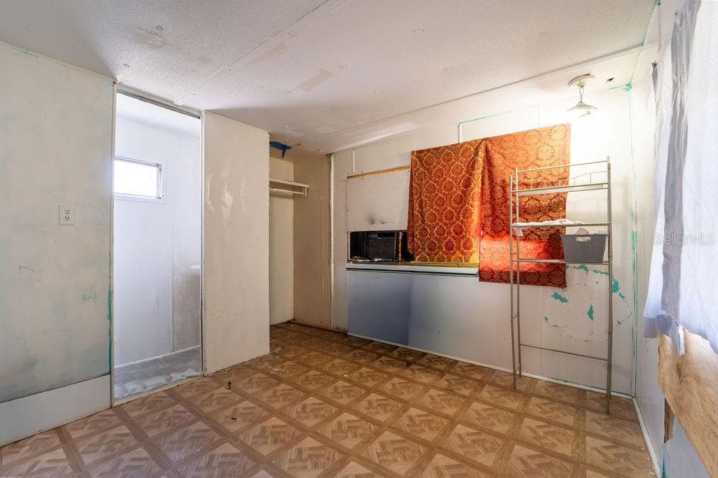 Single wide - 2900 STATE ROAD 11, DELAND