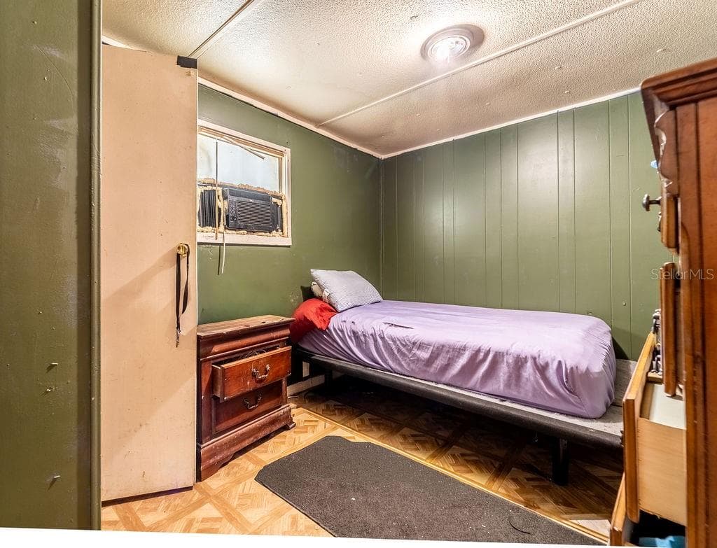 Double Wide - 2900 STATE ROAD 11, DELAND