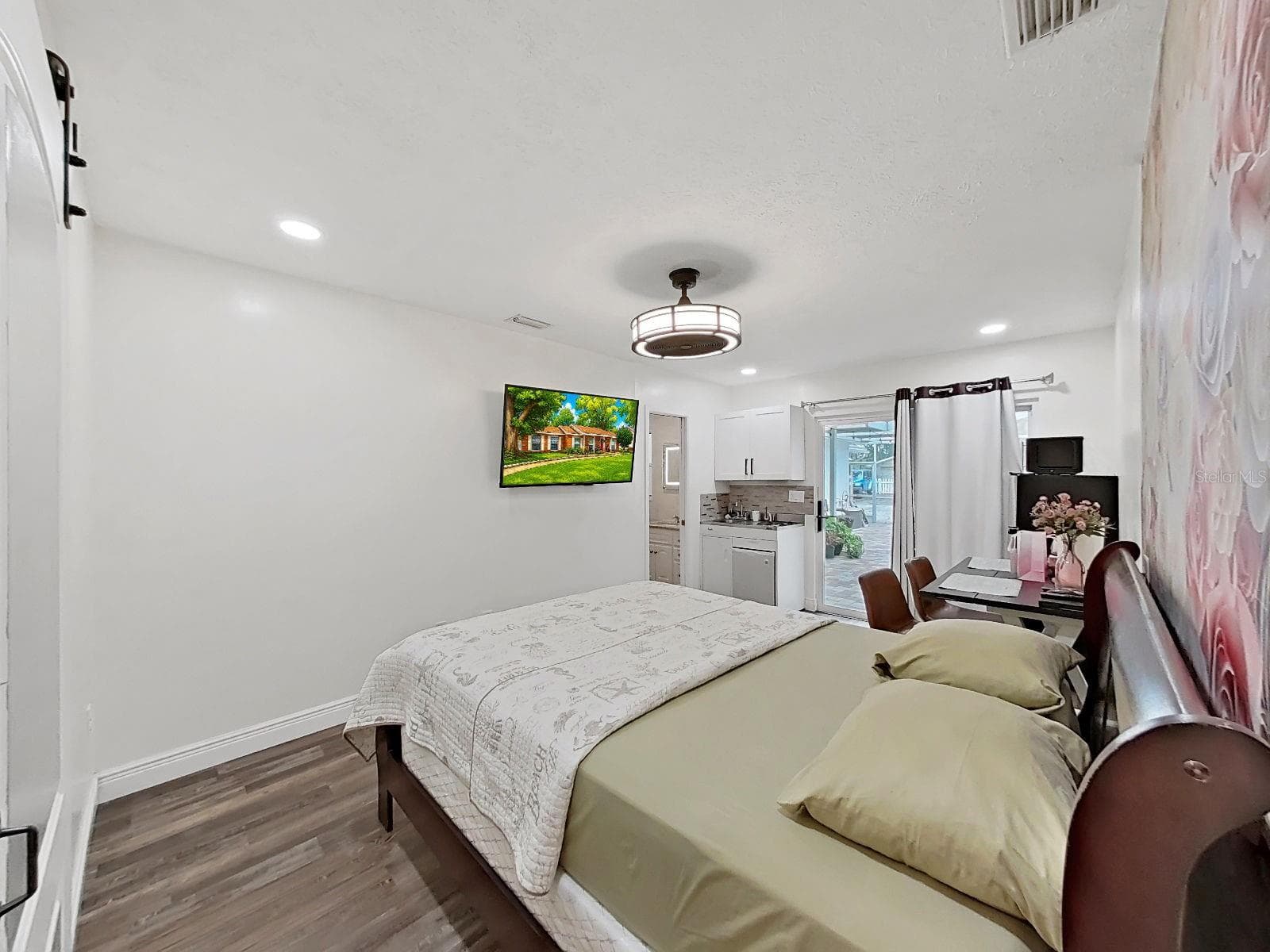 Single Family Residence at 7608 BARRY RD, TAMPA, photo 29 of 42