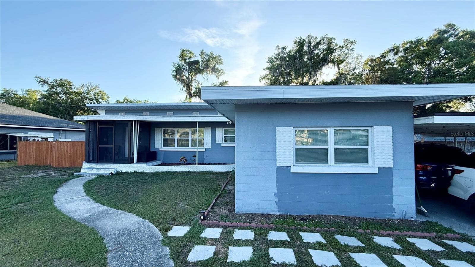 Single Family Residence at 811 22ND ST NW, WINTER HAVEN, photo 2 of 39