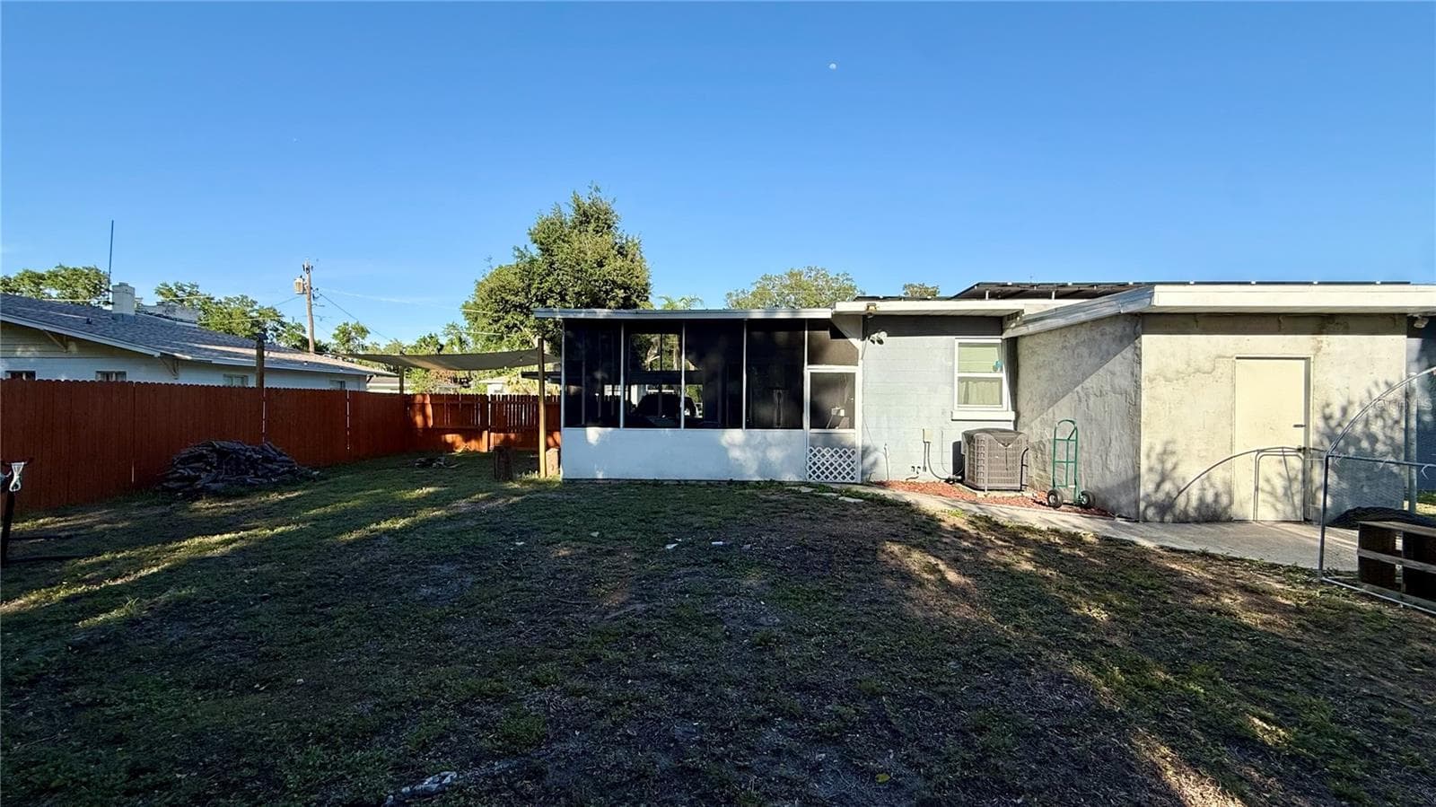 Single Family Residence at 811 22ND ST NW, WINTER HAVEN, photo 26 of 39