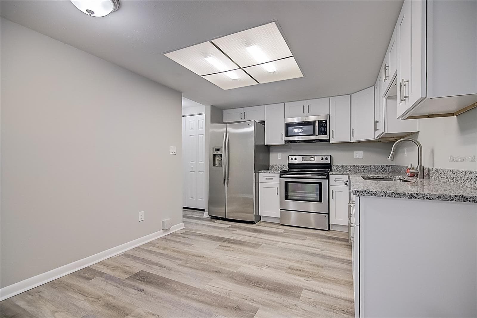 Single Family Residence at 8923 CANDLEWICK LN, PORT RICHEY, photo 14 of 22