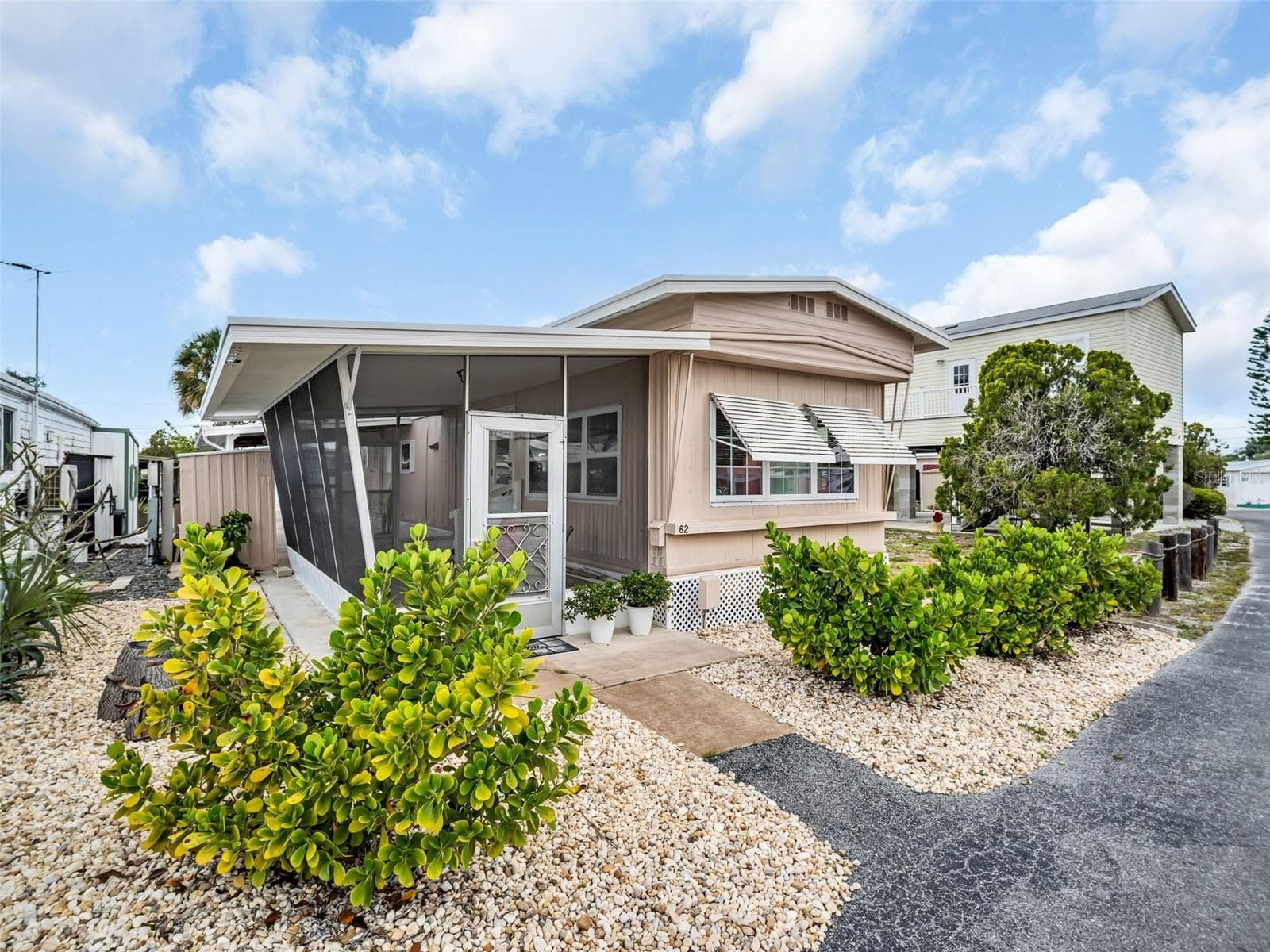 800 CHESAPEAKE DR #62