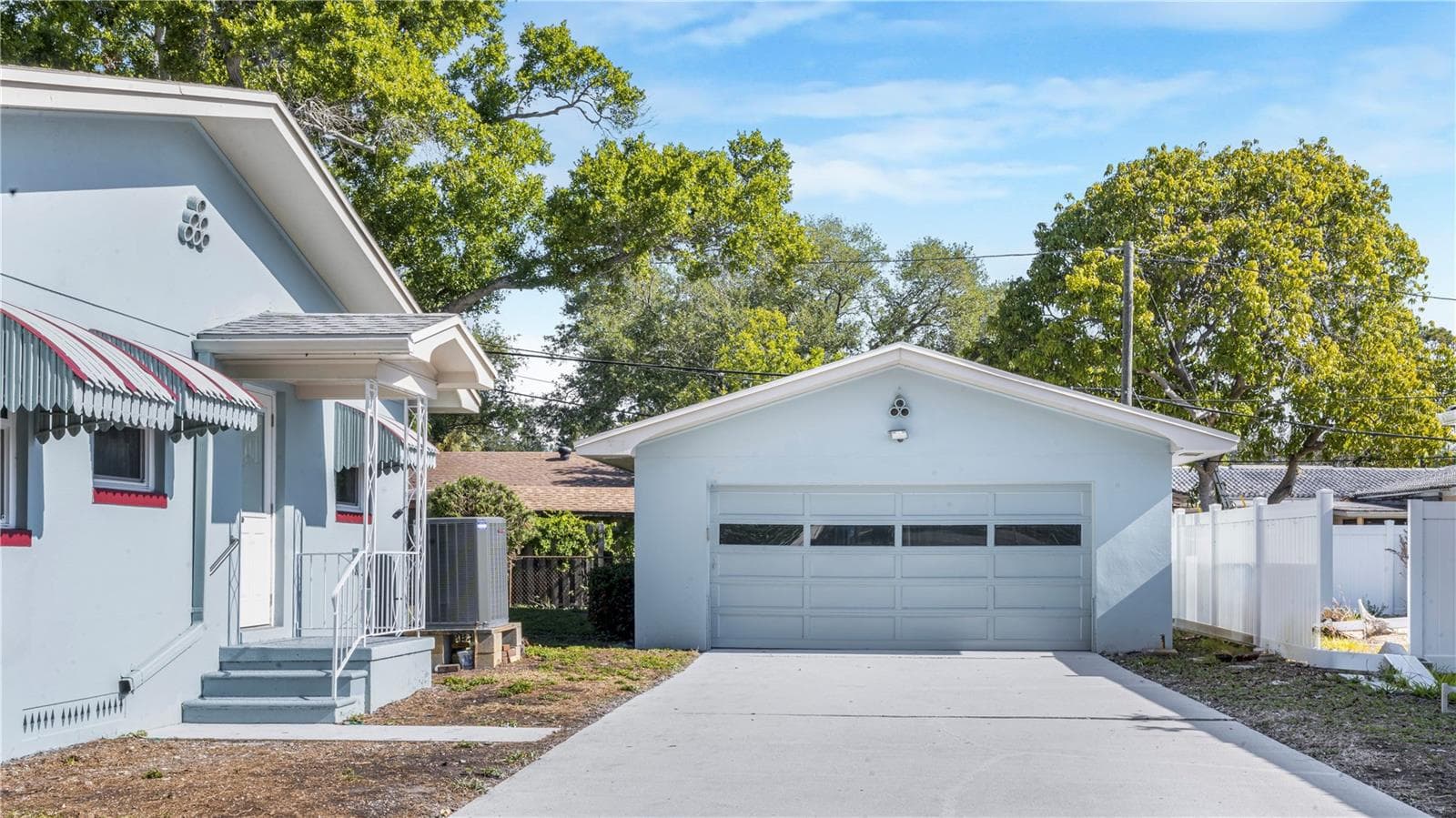 Single Family Residence at 4725 DEL RIO WAY S, GULFPORT, photo 4 of 53