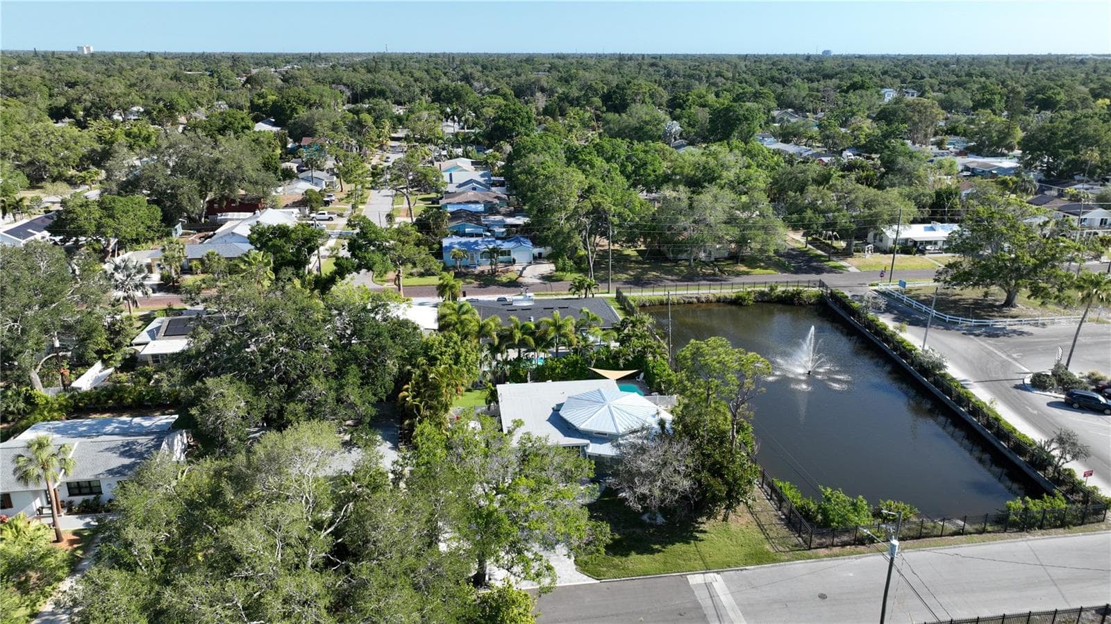 Single Family Residence at 4725 DEL RIO WAY S, GULFPORT, photo 47 of 53