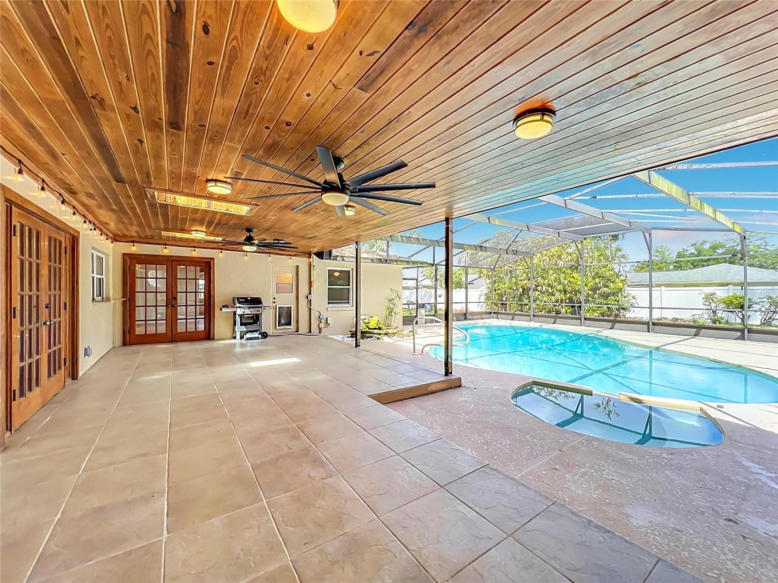 Beautiful Pool ! - 105 CEDAR OAK TRL, LONGWOOD