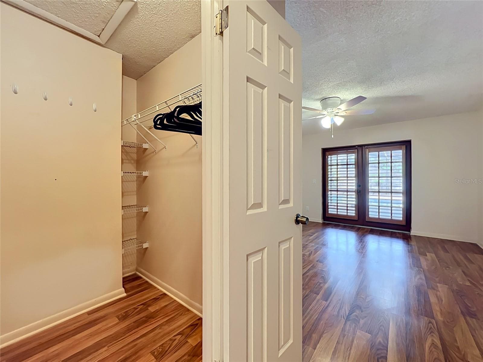 Two closets in primary .. one walk in - 105 CEDAR OAK TRL, LONGWOOD