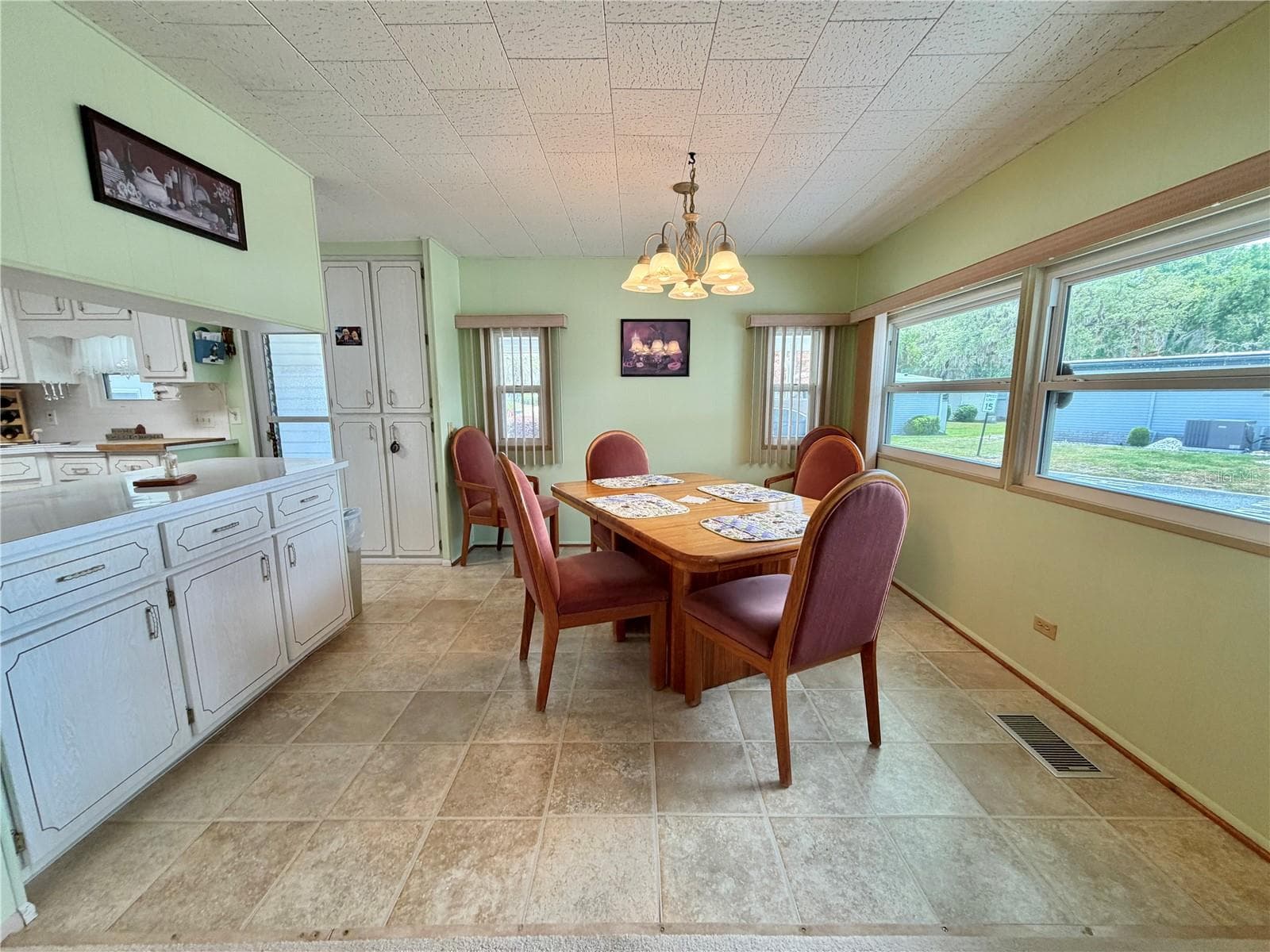 Mobile Home at 223 HAWTHORNE BLVD, LEESBURG, photo 12 of 47