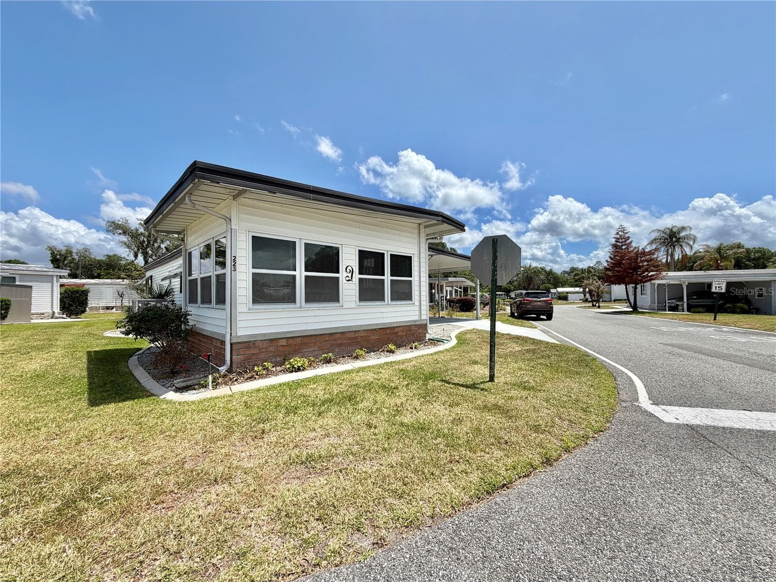 Mobile Home at 223 HAWTHORNE BLVD, LEESBURG, photo 42 of 47