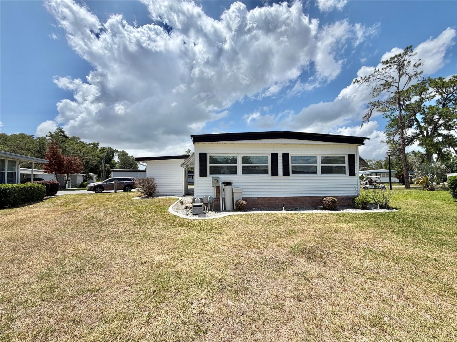 Mobile Home at 223 HAWTHORNE BLVD, LEESBURG, photo 44 of 47