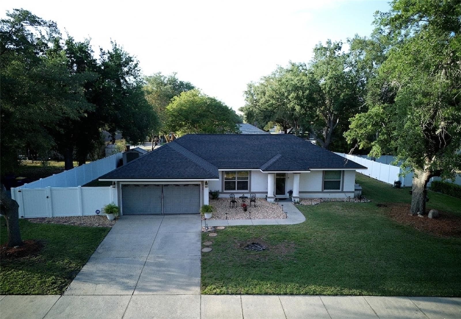 408 RAYMOND ST