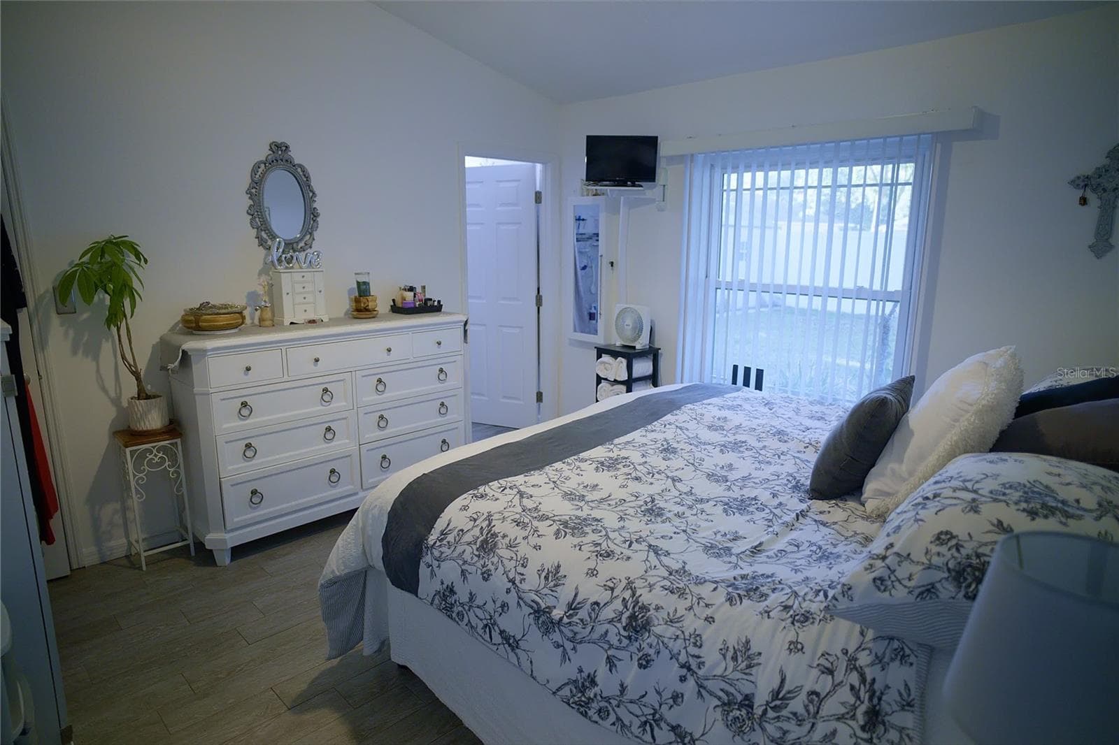 Single Family Residence at 408 RAYMOND ST, MINNEOLA, photo 13 of 21