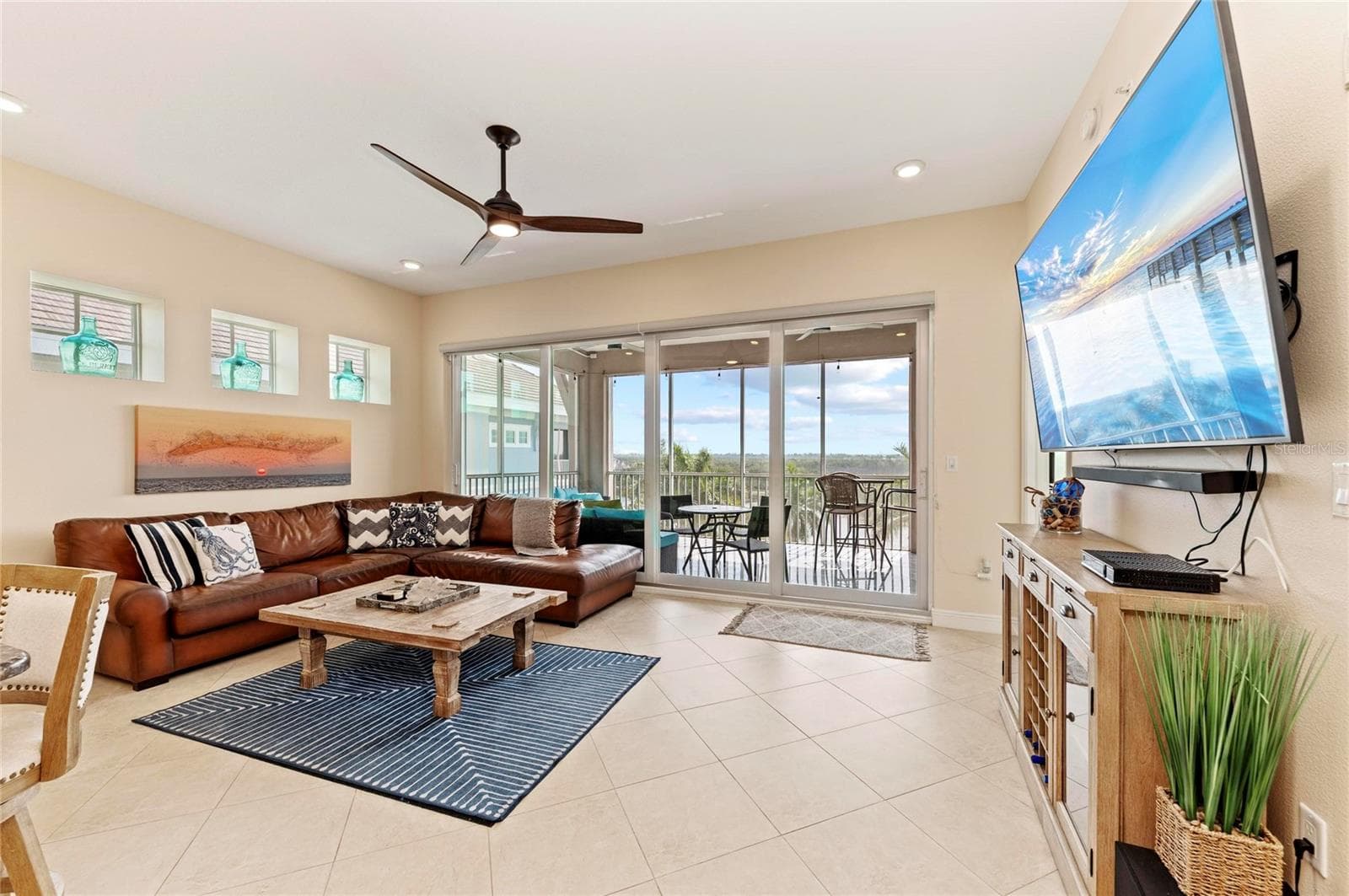 Condominium at 395 ARUBA CIR #402, BRADENTON, photo 12 of 100