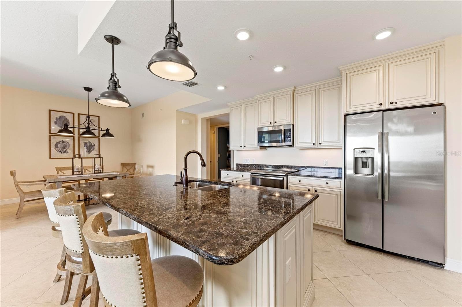 Condominium at 395 ARUBA CIR #402, BRADENTON, photo 18 of 100