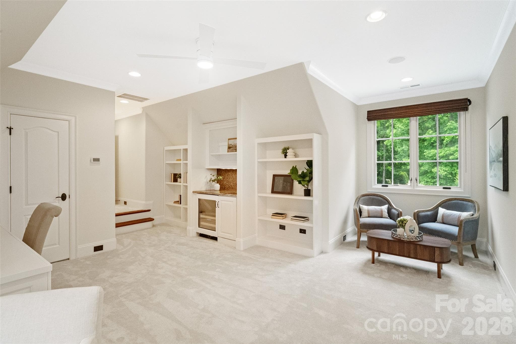 Second Floor Suite - 9105 Island Point Road, Charlotte