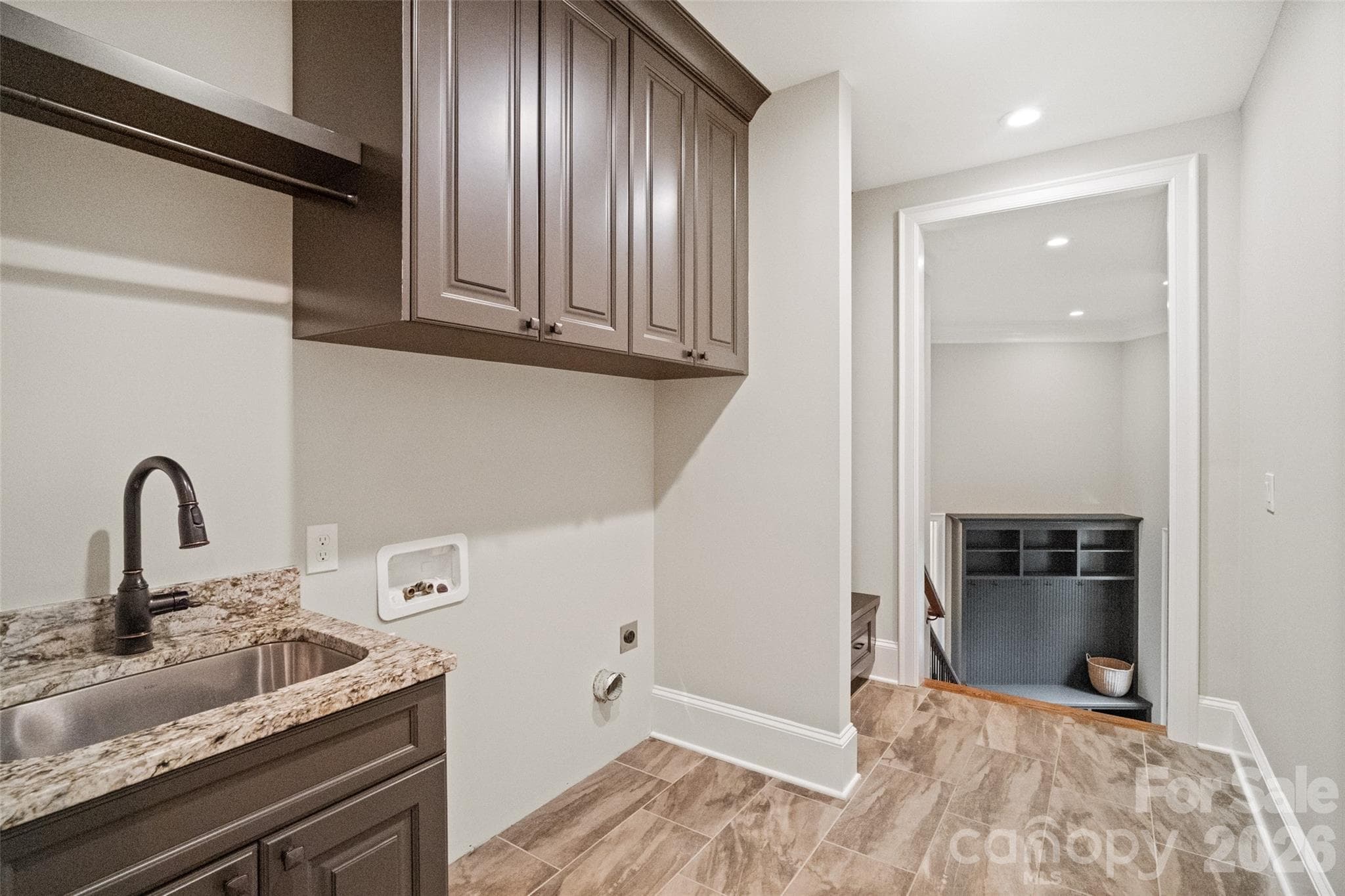 Laundry - 9105 Island Point Road, Charlotte