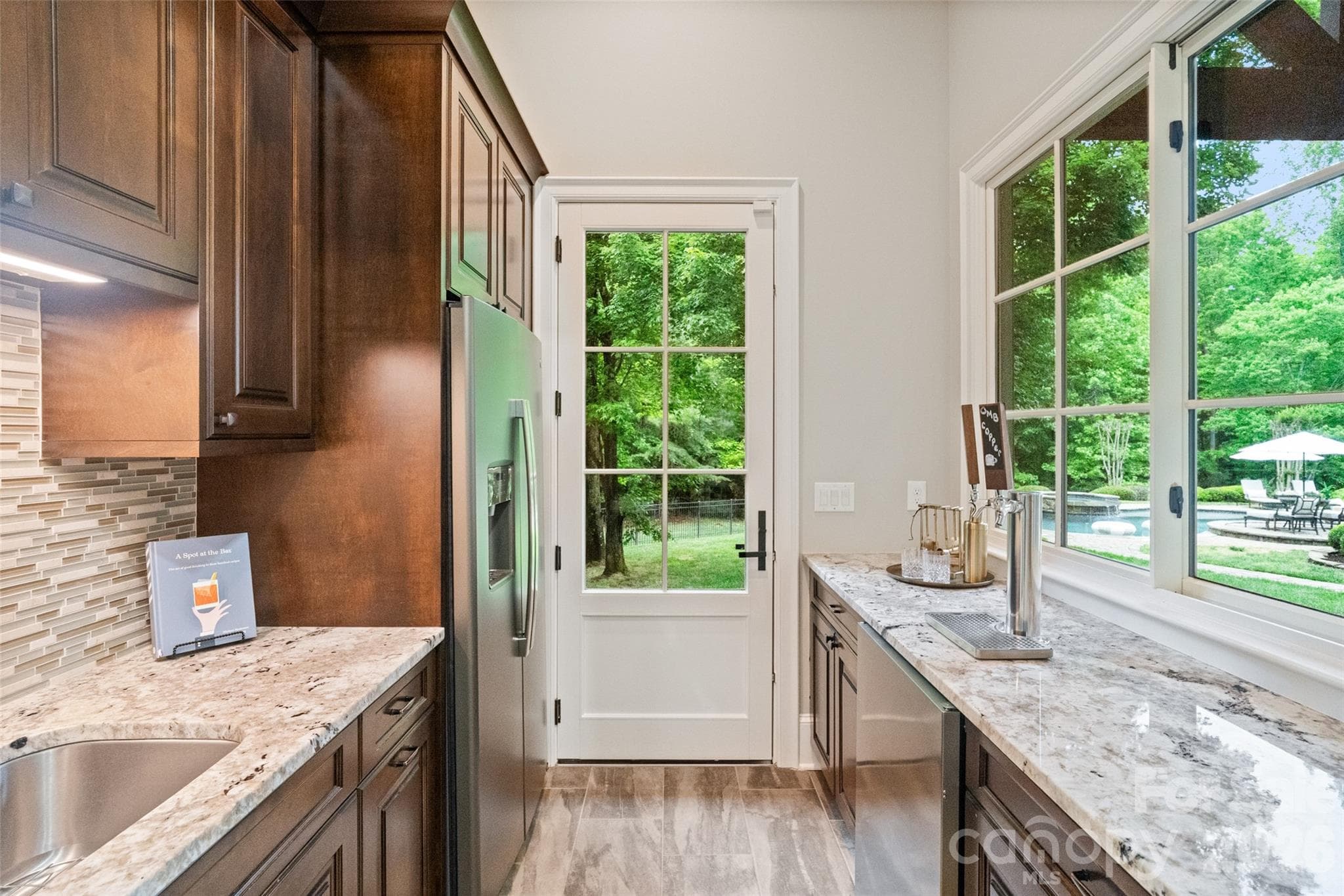 Kitchenette/Bar (accessible from gym and pool) - 9105 Island Point Road, Charlotte