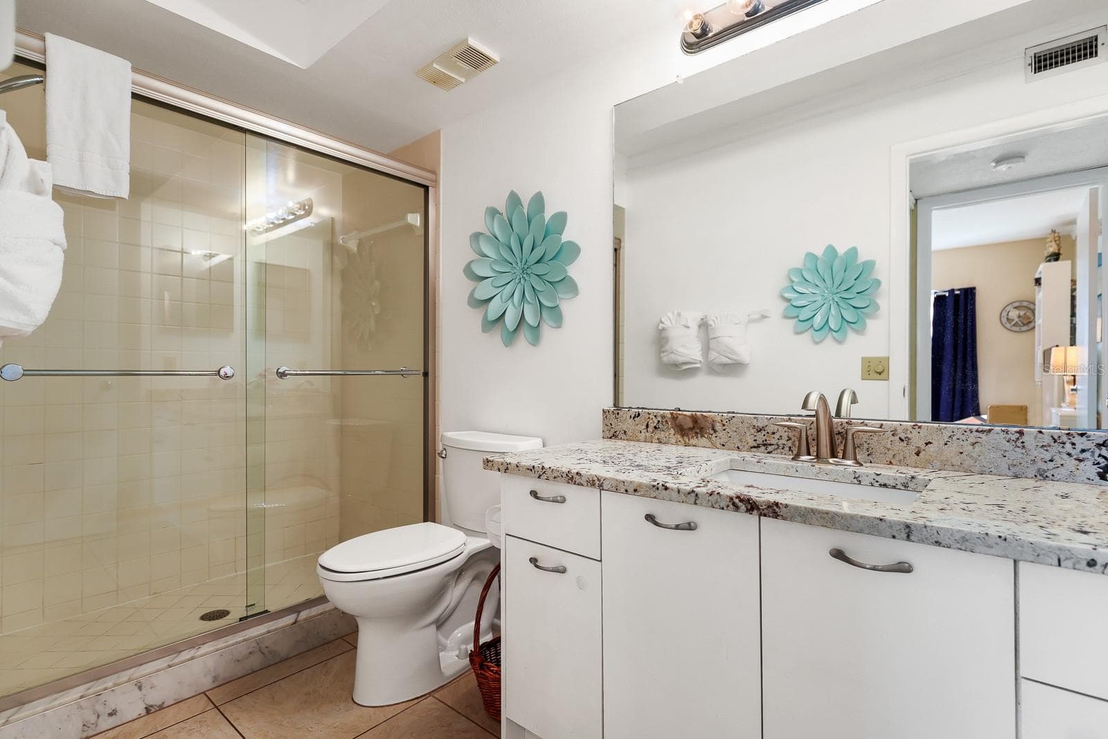 Condominium at 5901 BAHIA DEL MAR CIR #521, ST PETERSBURG, photo 17 of 58