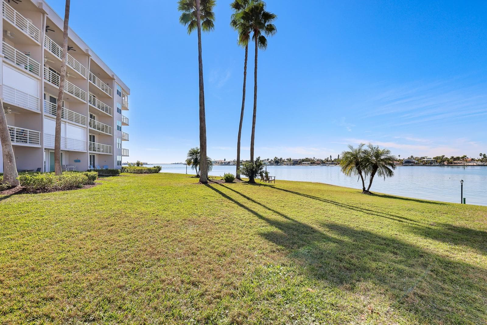 Condominium at 5901 BAHIA DEL MAR CIR #521, ST PETERSBURG, photo 44 of 58