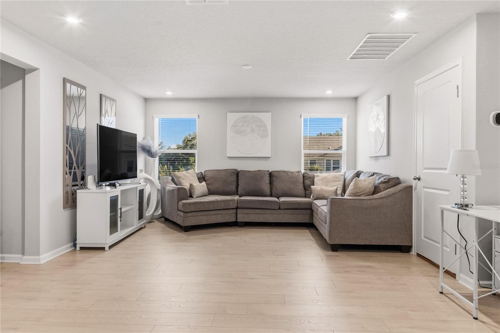 spacious loft - 4062 CLOUD HOPPER WAY, LUTZ