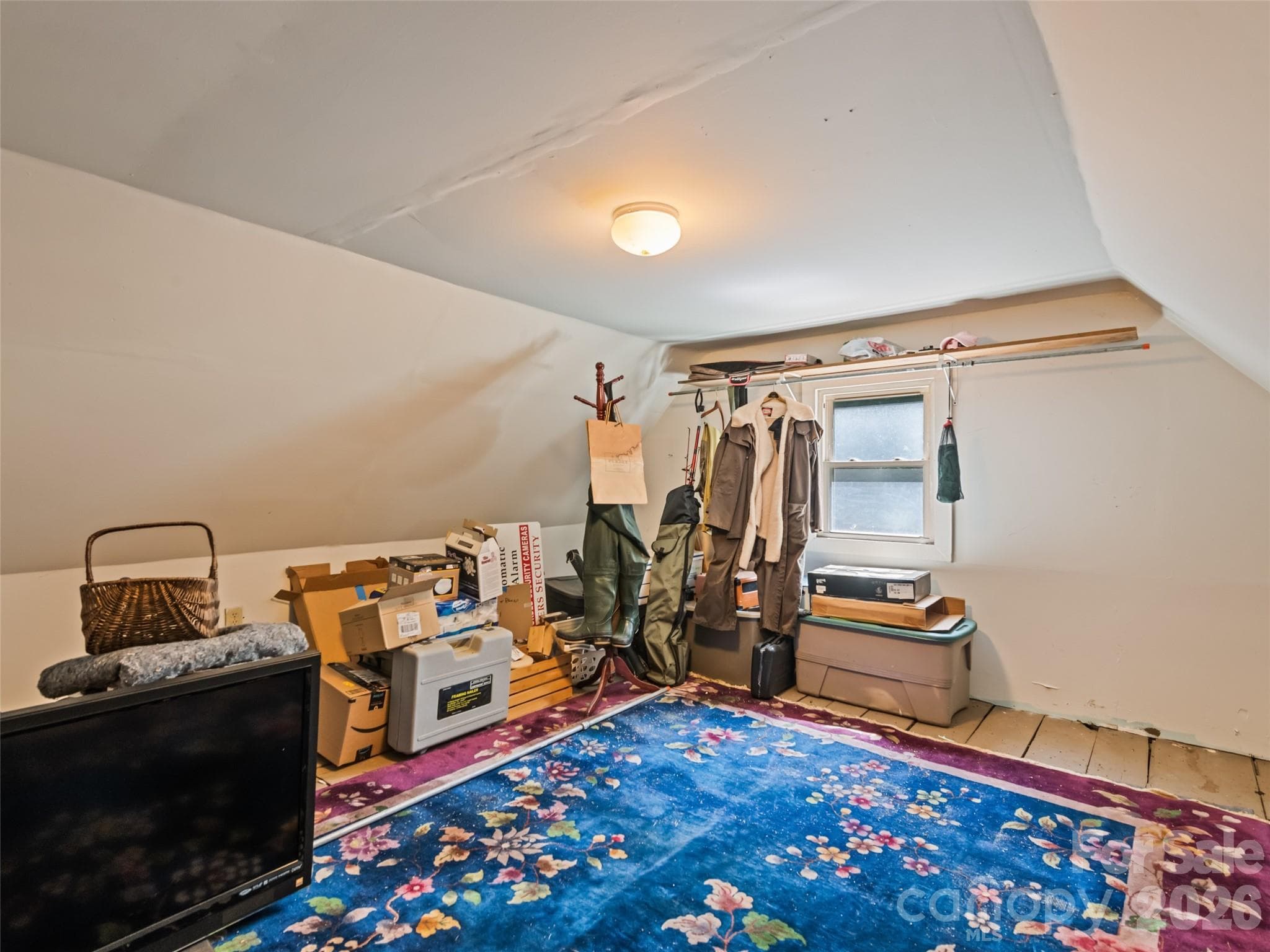 Single Family Residence at Clyde, photo 17 of 33