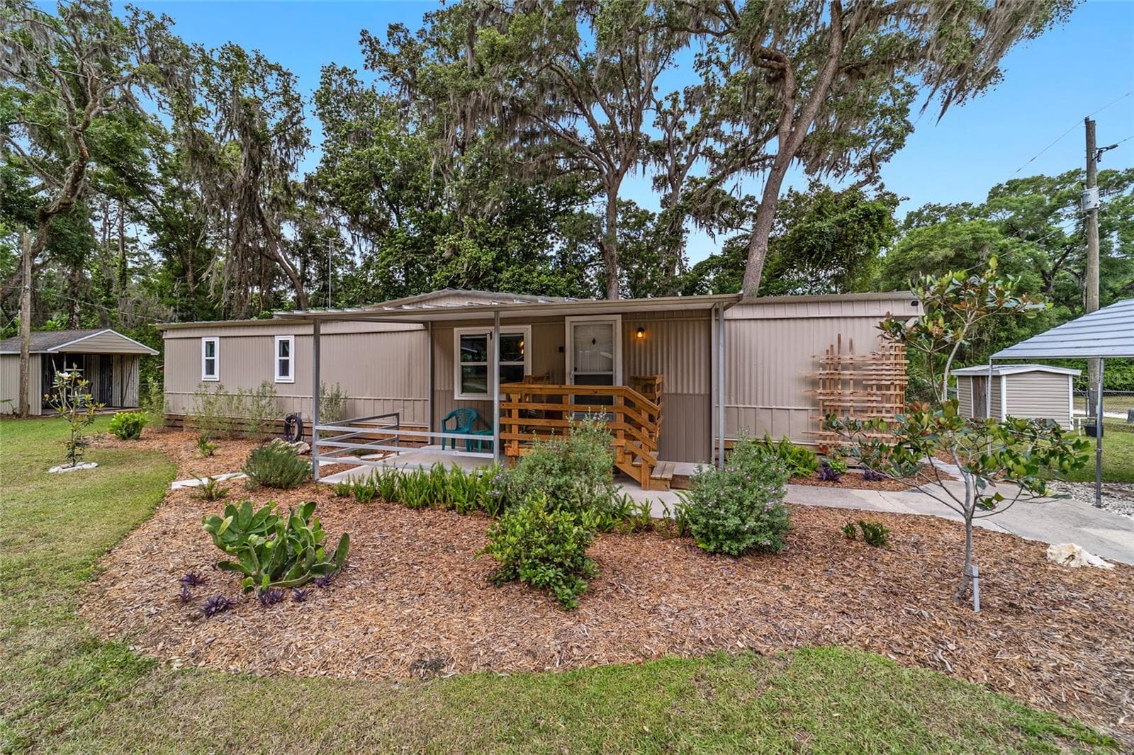 Manufactured Home at 3460 SE 131ST PL, BELLEVIEW, photo 2 of 81