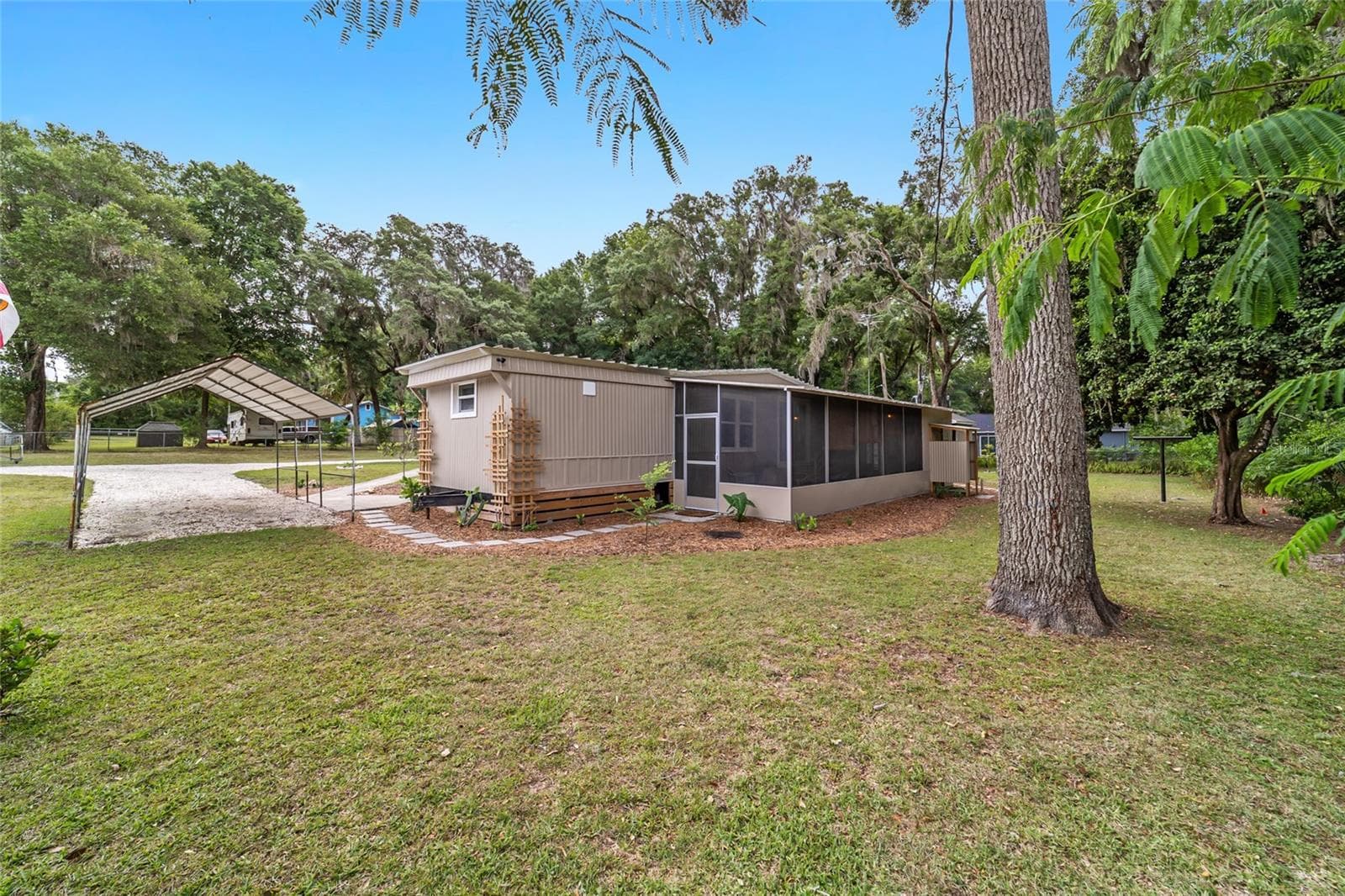 Manufactured Home at 3460 SE 131ST PL, BELLEVIEW, photo 16 of 81
