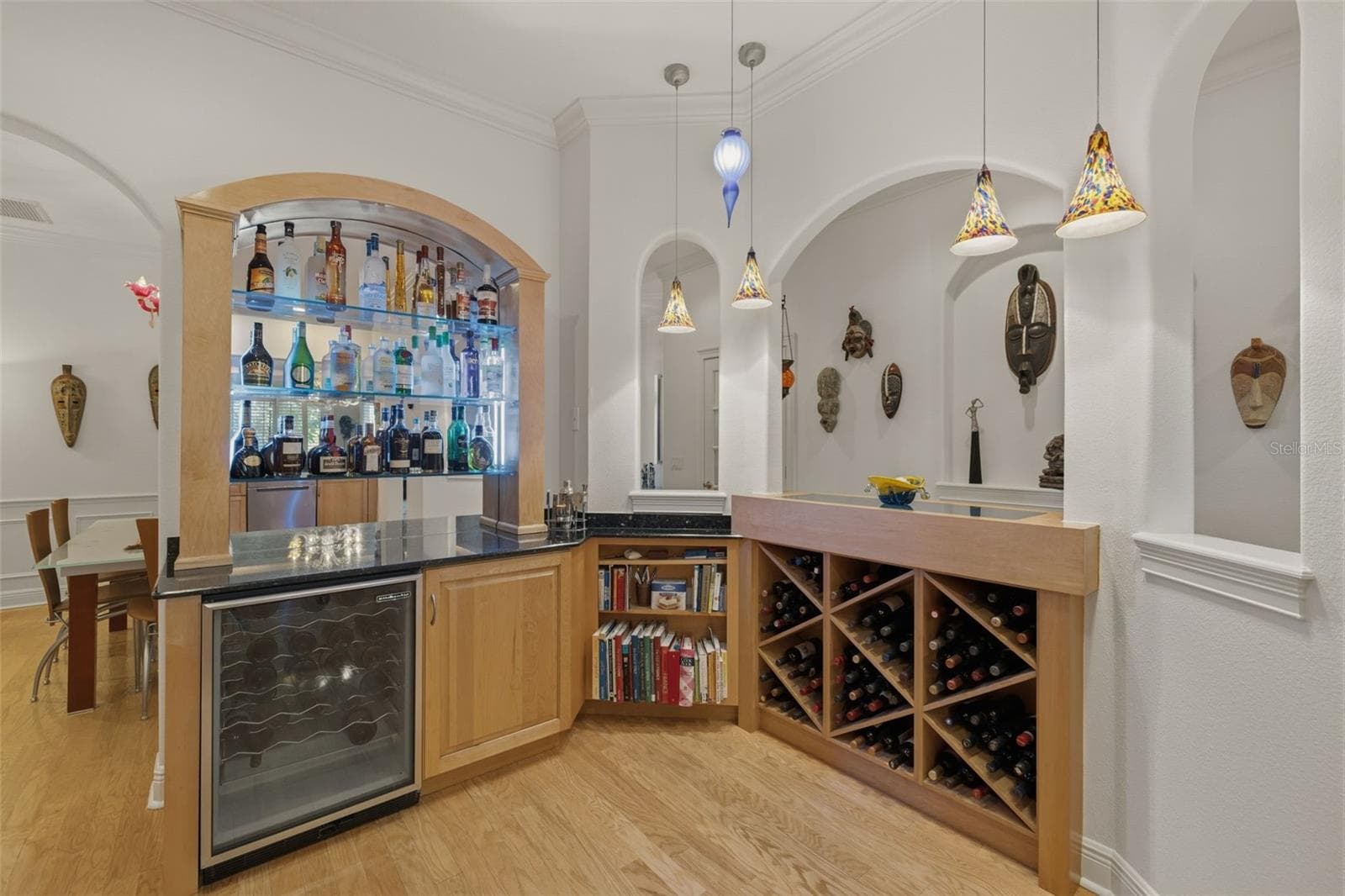 Townhouse at 615 SAXONY BLVD, ST PETERSBURG, photo 12 of 78