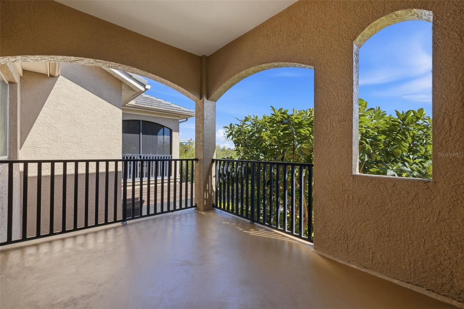 Townhouse at 615 SAXONY BLVD, ST PETERSBURG, photo 33 of 78
