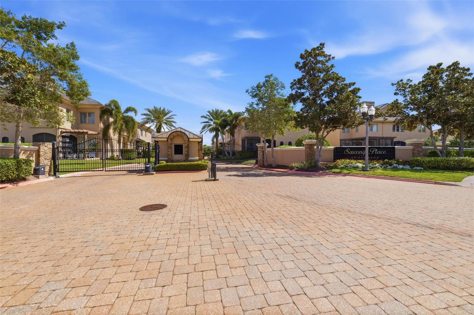 Townhouse at 615 SAXONY BLVD, ST PETERSBURG, photo 62 of 78
