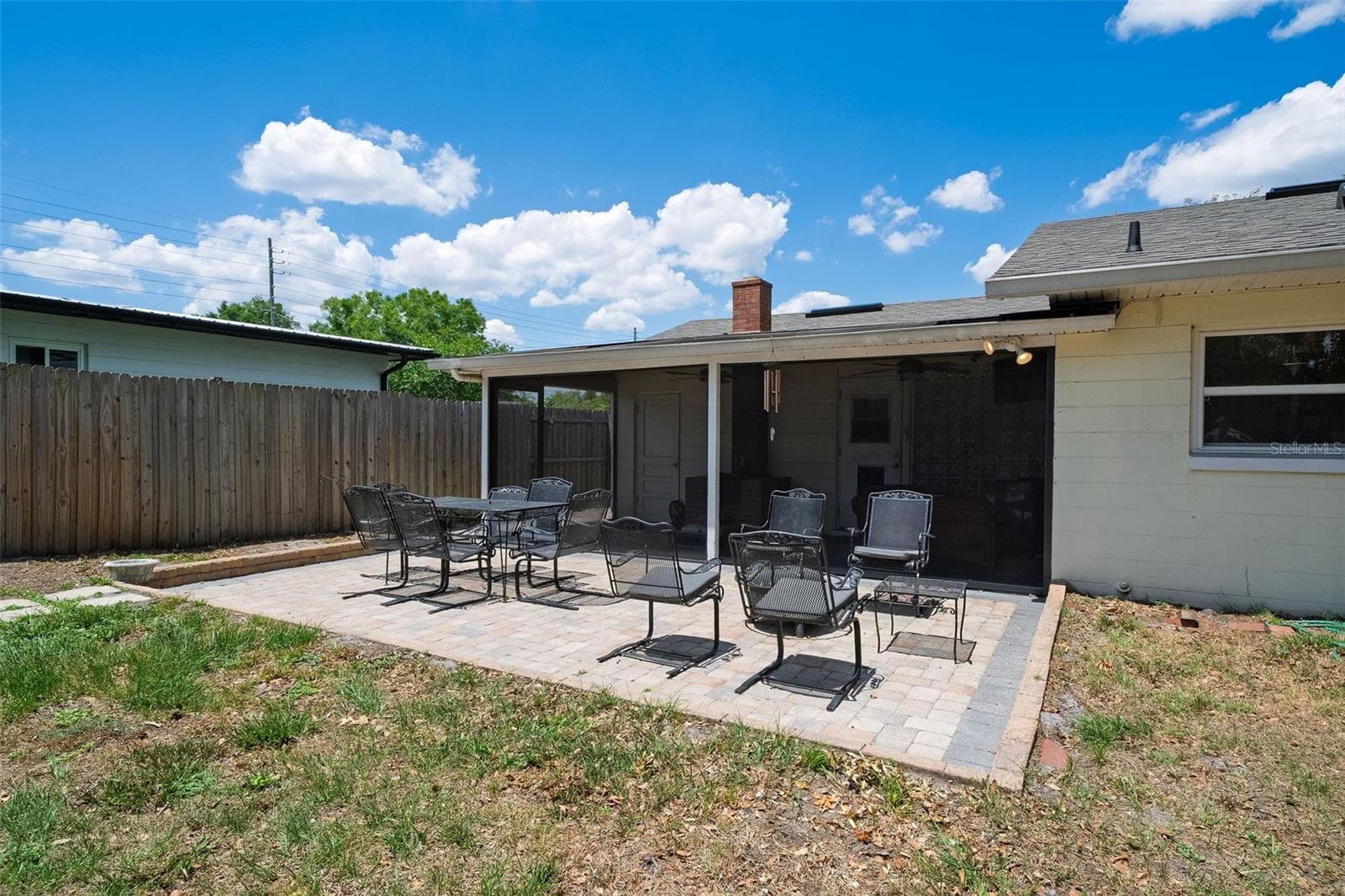 Extra outdoor seating area - 1448 CUMBIE ST, ORLANDO