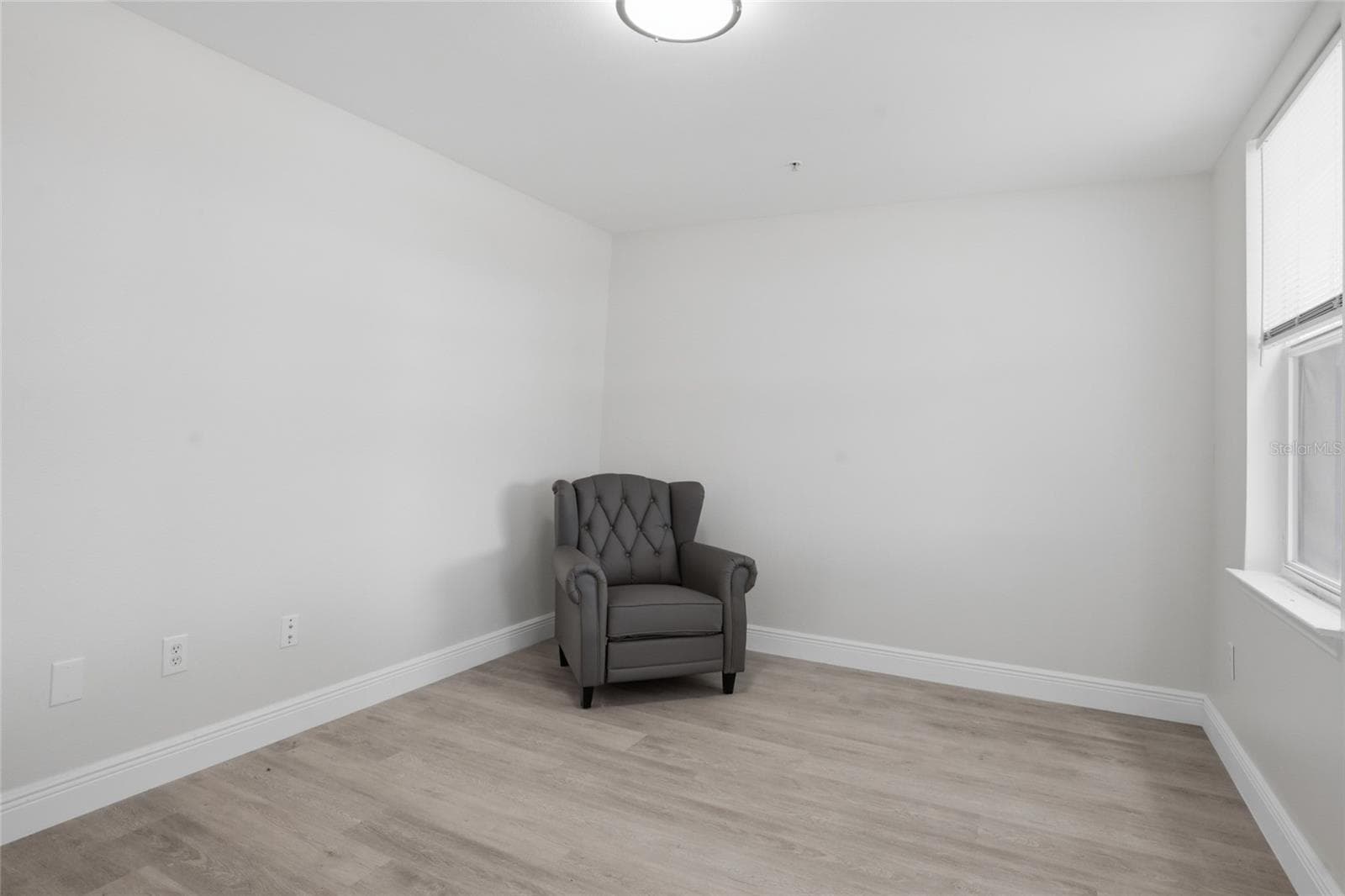 Townhouse at 1056 WATERSIDE DR, CELEBRATION, photo 7 of 38