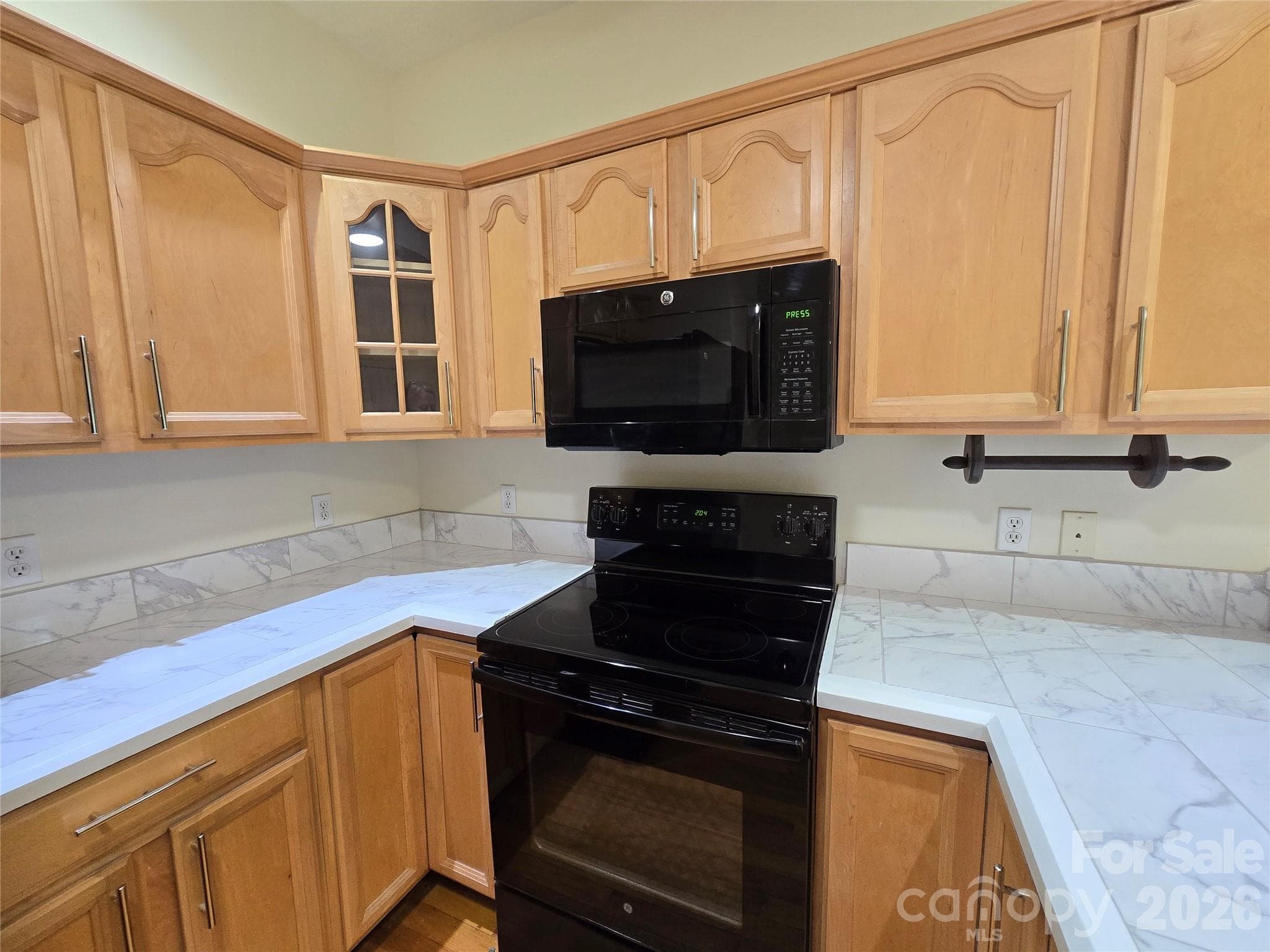 Newer appliances - 73 Dalya Road, Swannanoa
